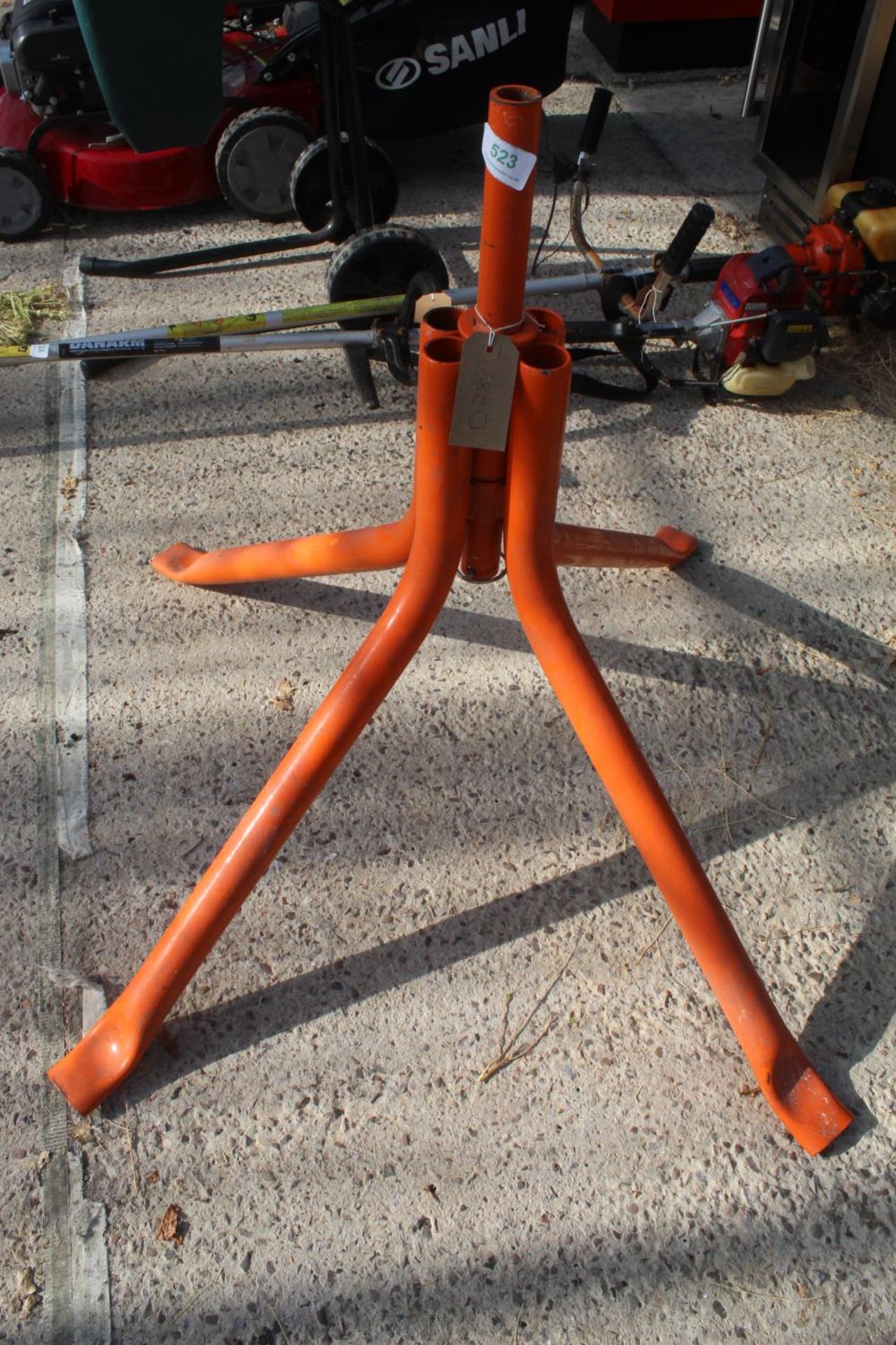 BELLE CEMENT MIXER STAND NO VAT