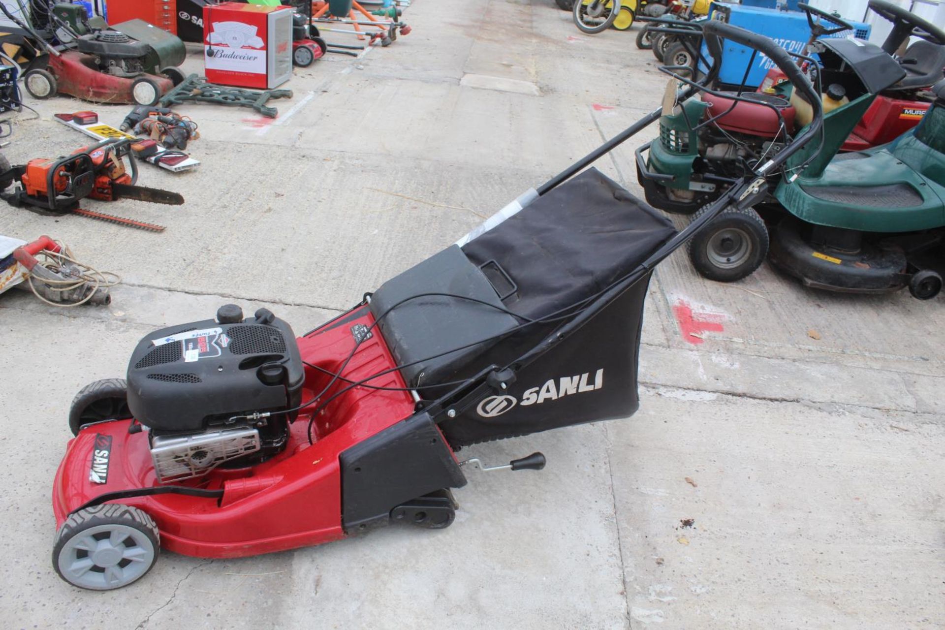 SANLI 20" ROLLER SELF PROPELLED LAWN MOWER AND BOX NO VAT