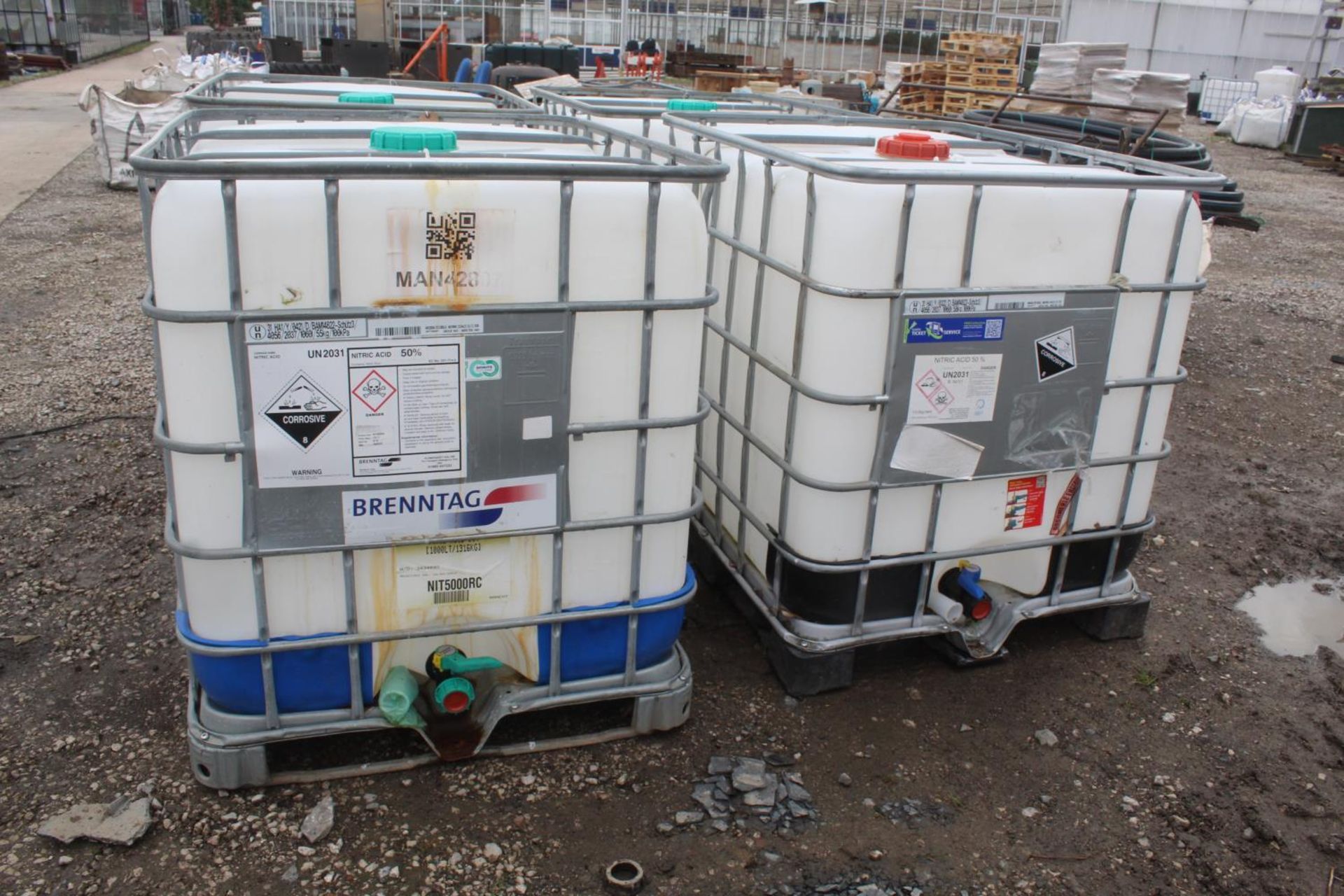 2 PALLET TANKS + VAT