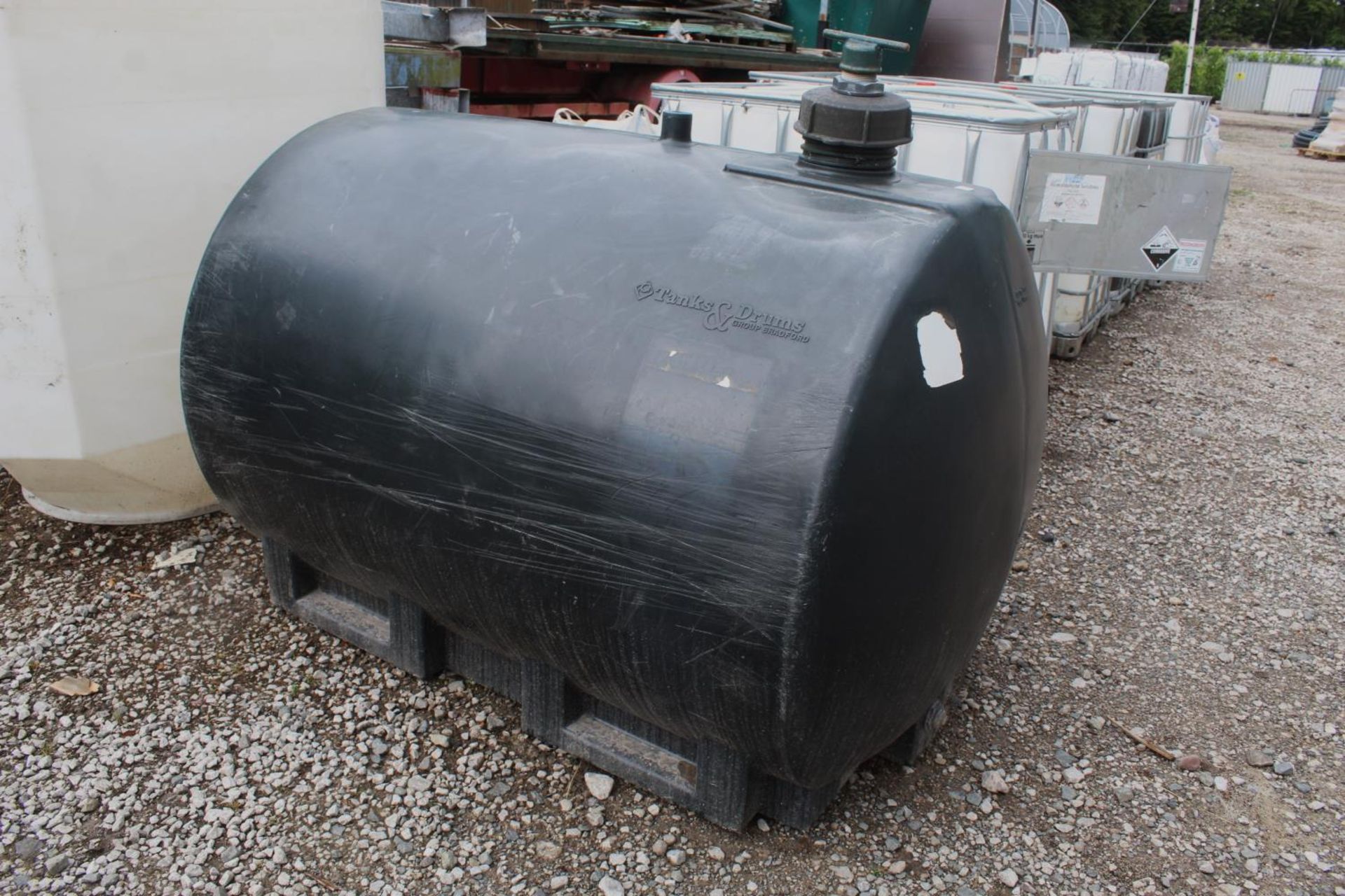 GREEN FUEL TANK + VAT - Image 2 of 2