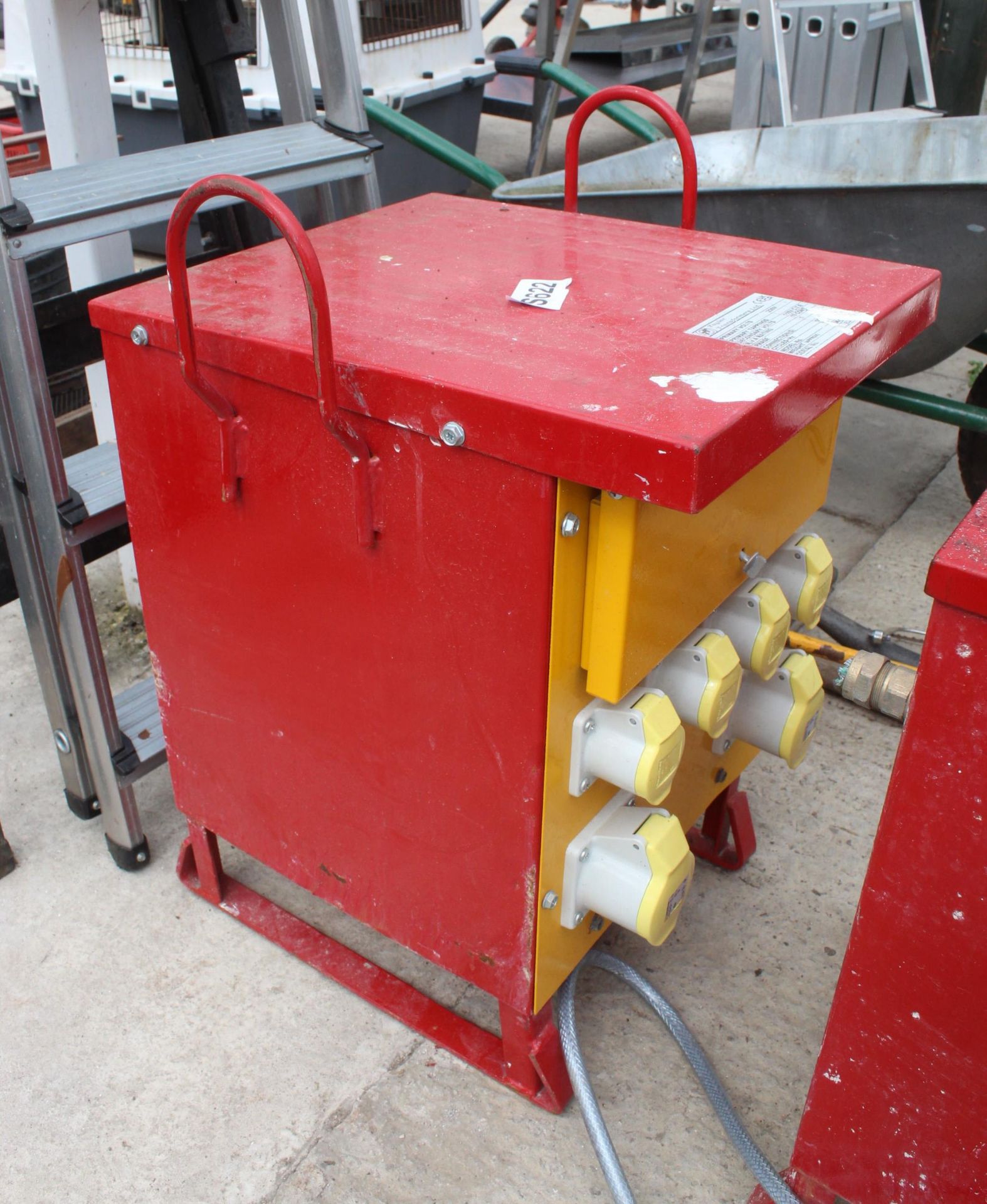 TRANSFORMER 110V BOX NO VAT