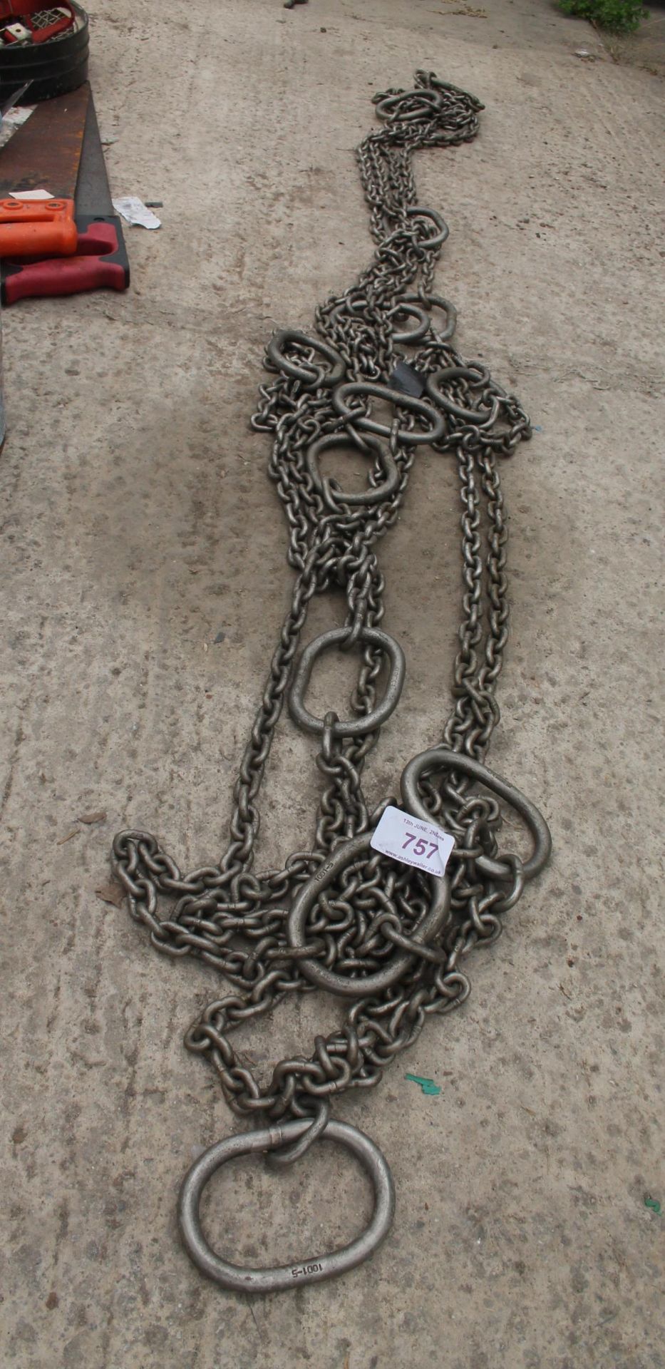 CHAIN + VAT - Image 2 of 2