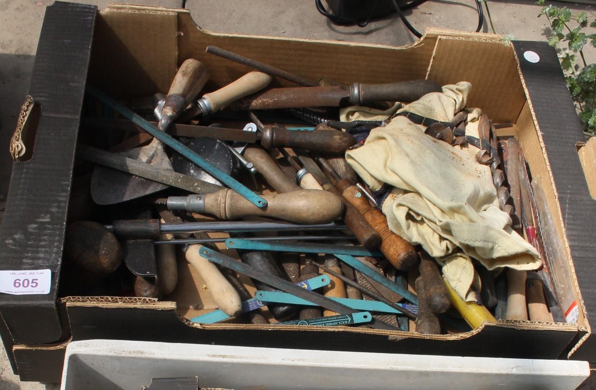 2 BOXES OF TOOLS NO VAT - Image 2 of 3