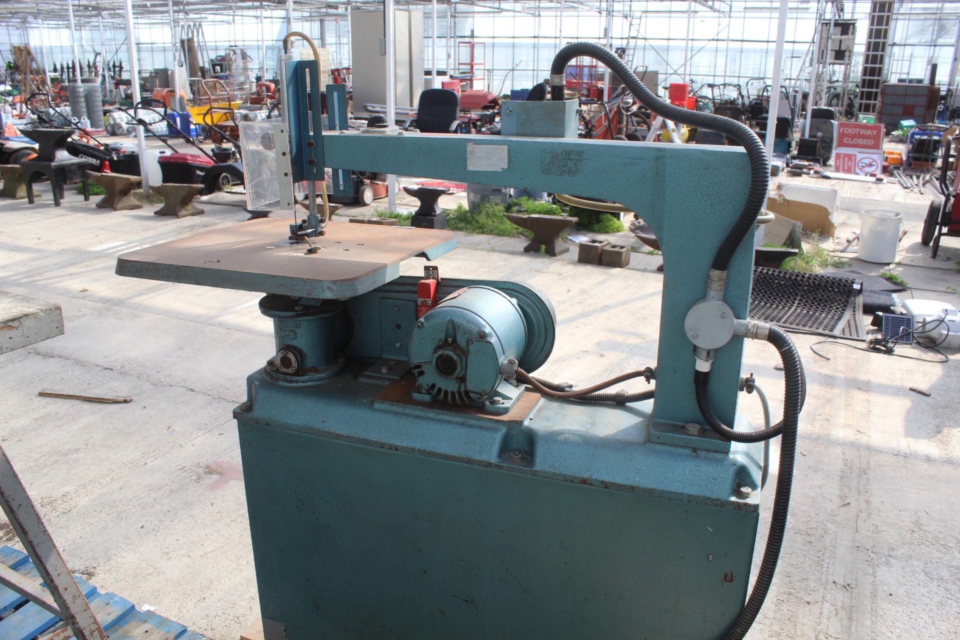 A MEDDINGS MACHINE TOOLS LTD INDUSTRIAL WORKSHOP SCROLL SAW PLUS VAT - Image 2 of 2