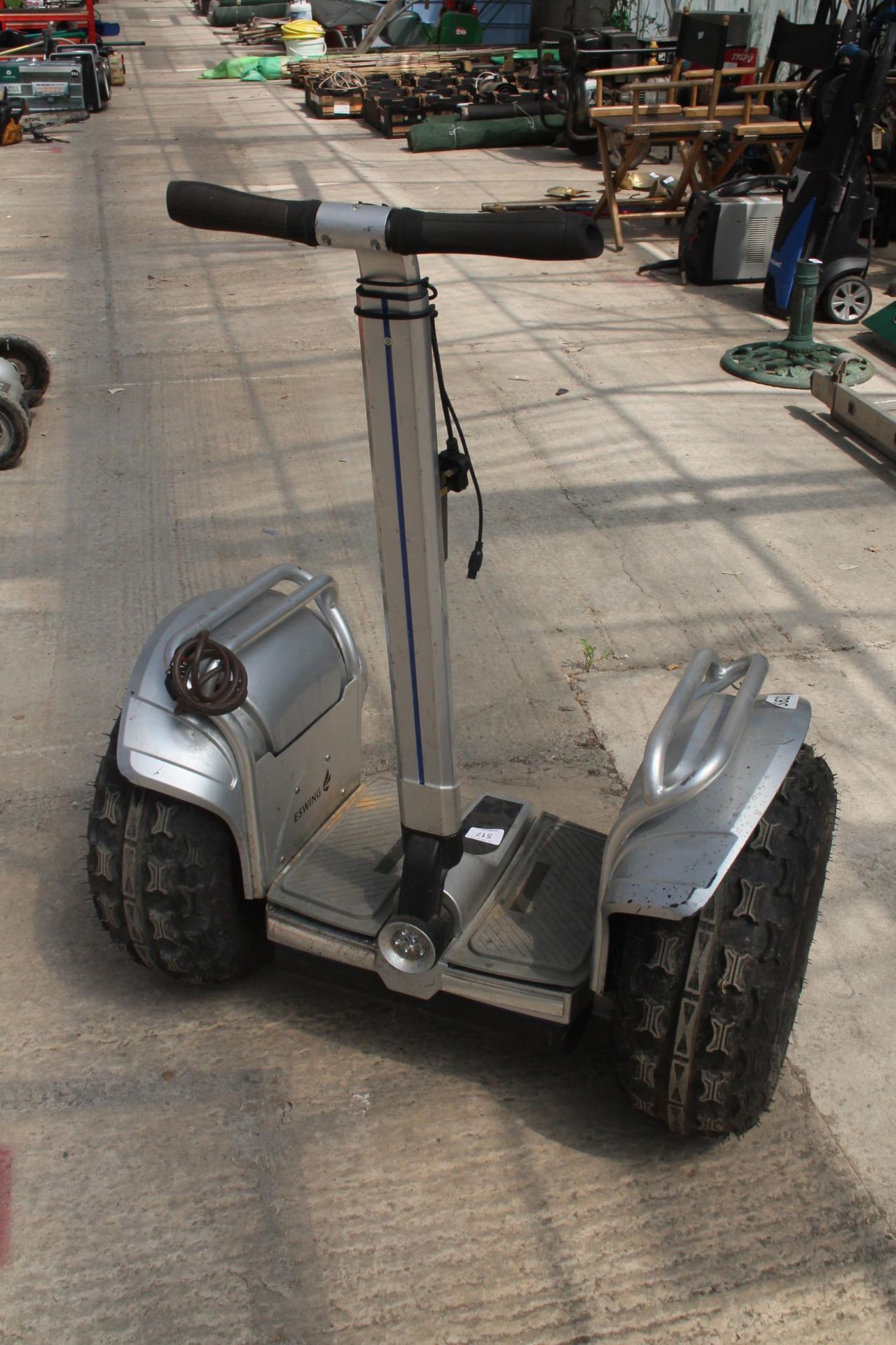 ESWING SEGWAY AND ALLOY WHEELS AND CHARGER NO VAT - Image 2 of 2