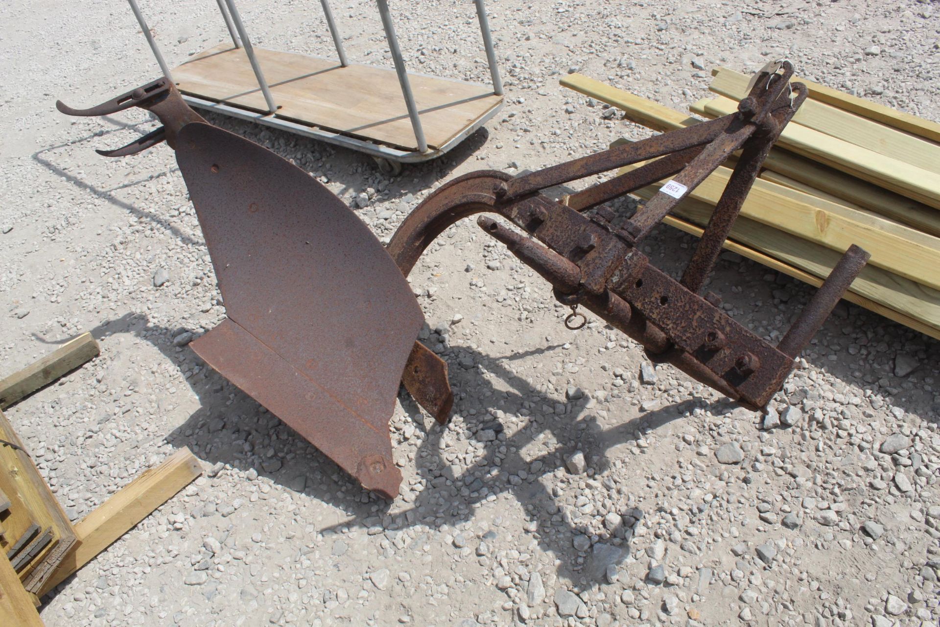 DIGGER PLOUGH + VAT