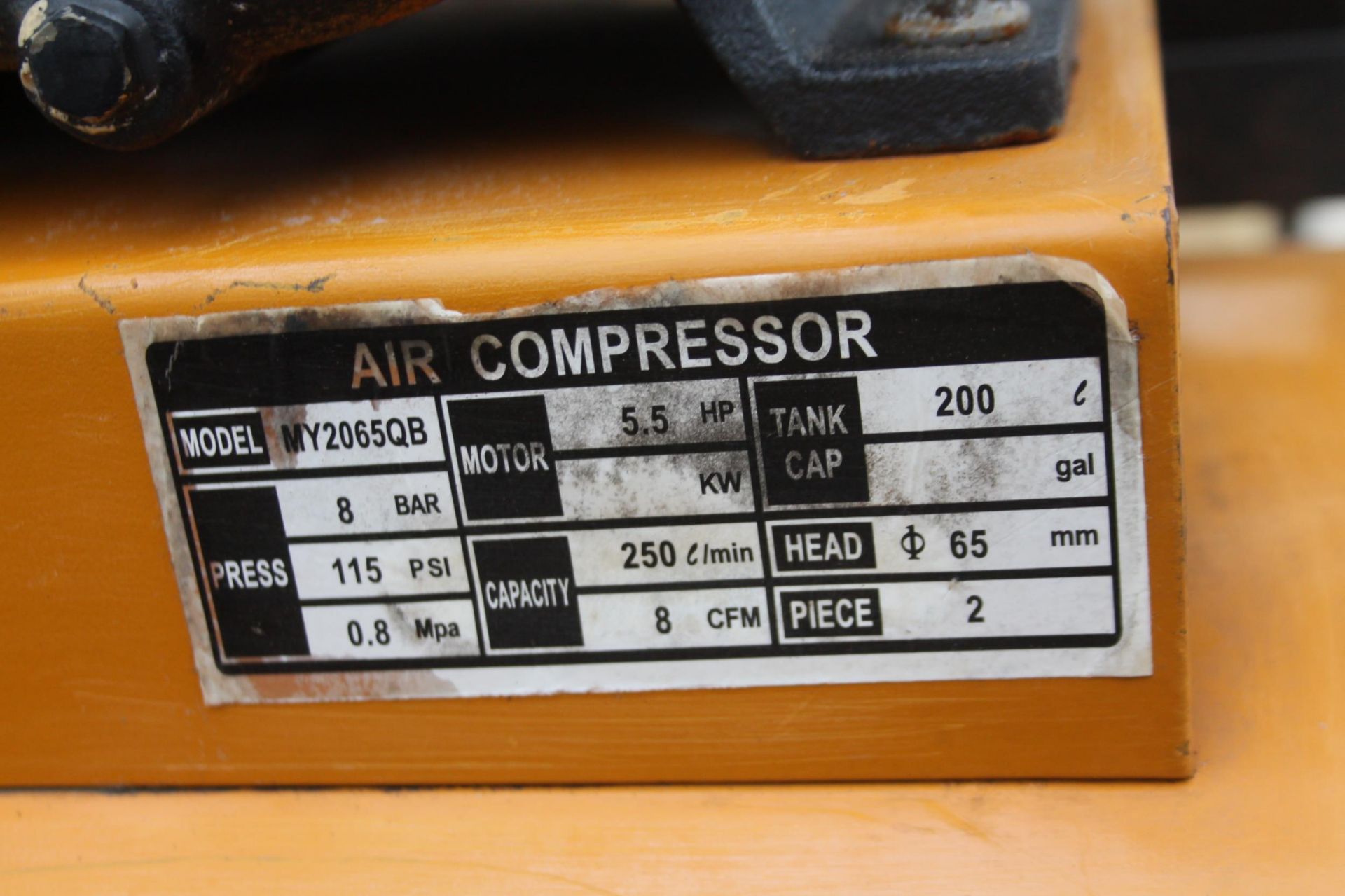 A HEAVY DUTY MY2065QB AIR COMPRESSOR WITH 6.5HP HONDA PULL START PETROL ENGINE NO VAT - Image 4 of 4