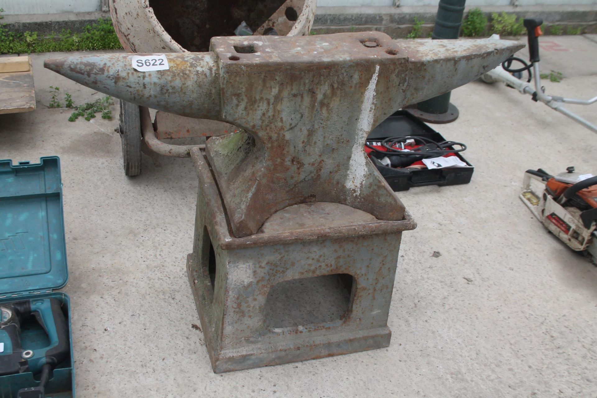 ANVIL AND STAND NO VAT