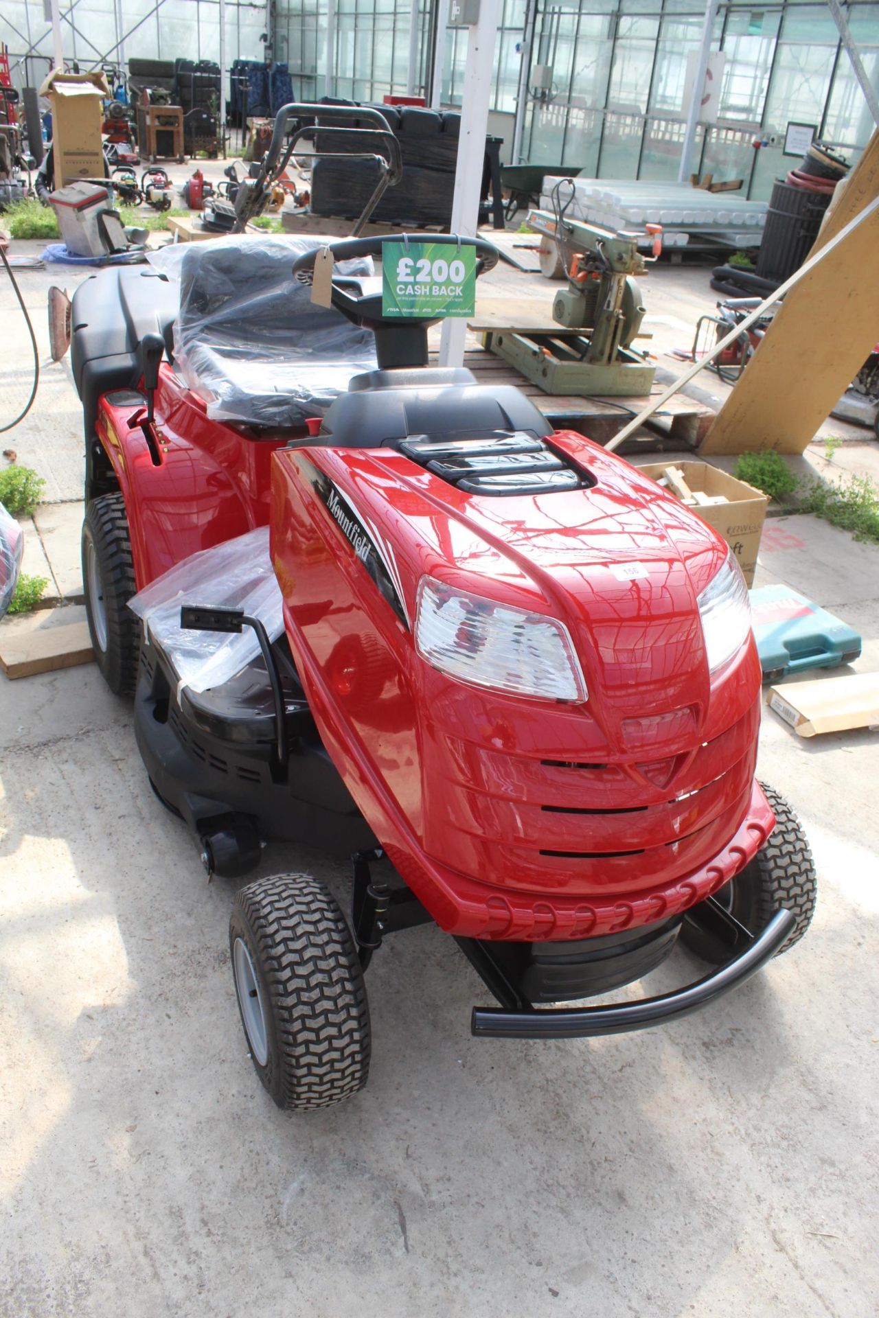 A NEW MOUNTFIELD T30M RIDE ON LAWN MOWER COMPLETE WITH A 200L REAR GRASS BOX POWERED BY A STIGG - Image 2 of 4