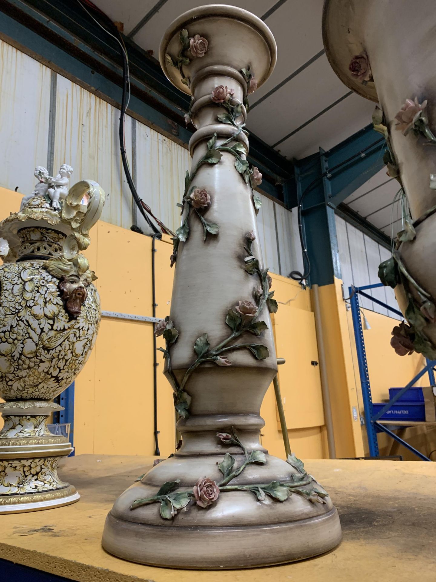 A LARGE CERAMIC JARDINIERE WITH CLIMBING ROSE DECORATION HEIGHT 86CM - Image 2 of 3
