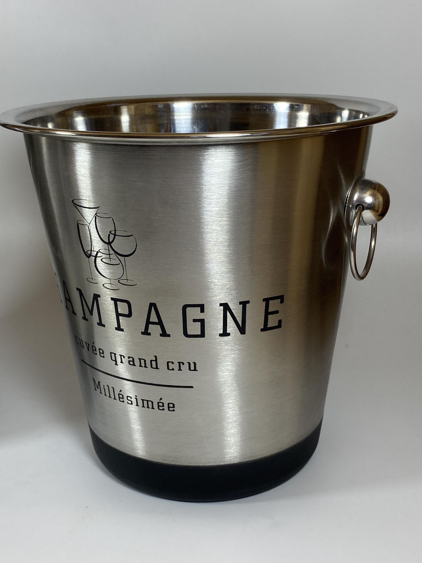 A PAIR OF CHROME EFFECT CHAMPAGNE CUVEE GRAND CRU ICE BUCKETS, HEIGHT 21CM - Image 3 of 5