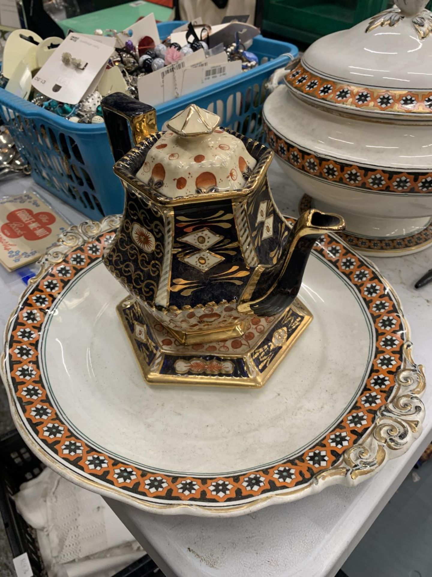 A MID 19TH CENTURY SOUP TUREEN AND PLATTER PLUS A VICTORIAN TEAPOT AND STAND - Image 4 of 4