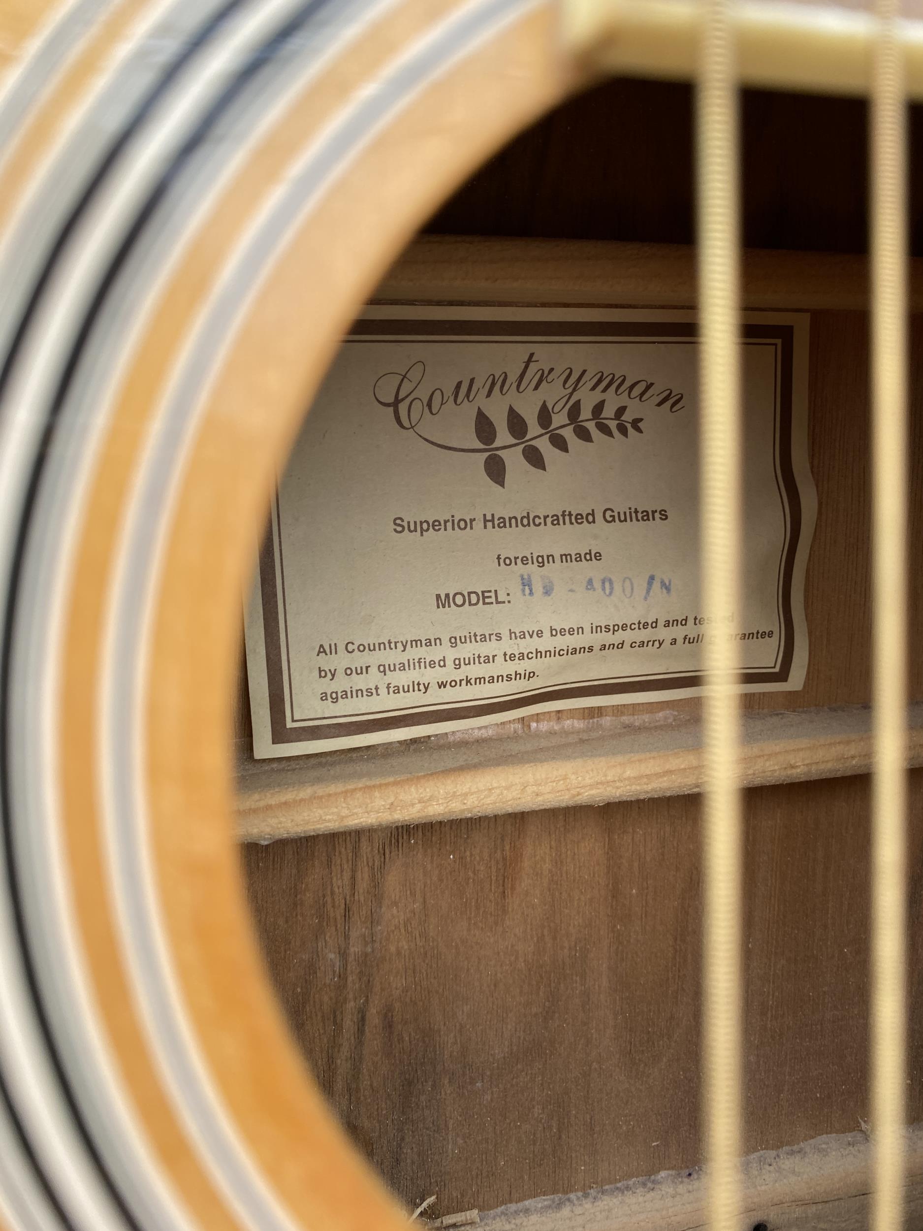 A COUNTRYMAN ACOUSTIC GUITAR WITH CARRY CASE - Image 2 of 4