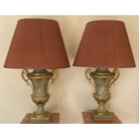 AN IMPRESSIVE PAIR OF ITALIAN MARBLE AND BRONZE ORMELU TWIN HANDLED TABLE LAMPS, HEIGHT 47CM