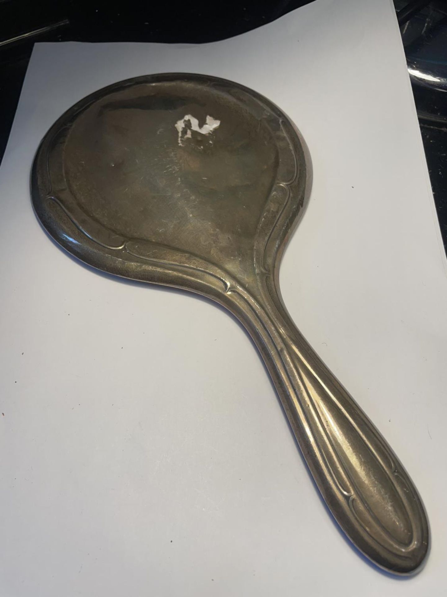 A HALLMARKED BIRMINGHAM SILVER HAND HELD MIRROR BACK (NO MIRROR) GROSS WEIGHT 142.6 GRAMS