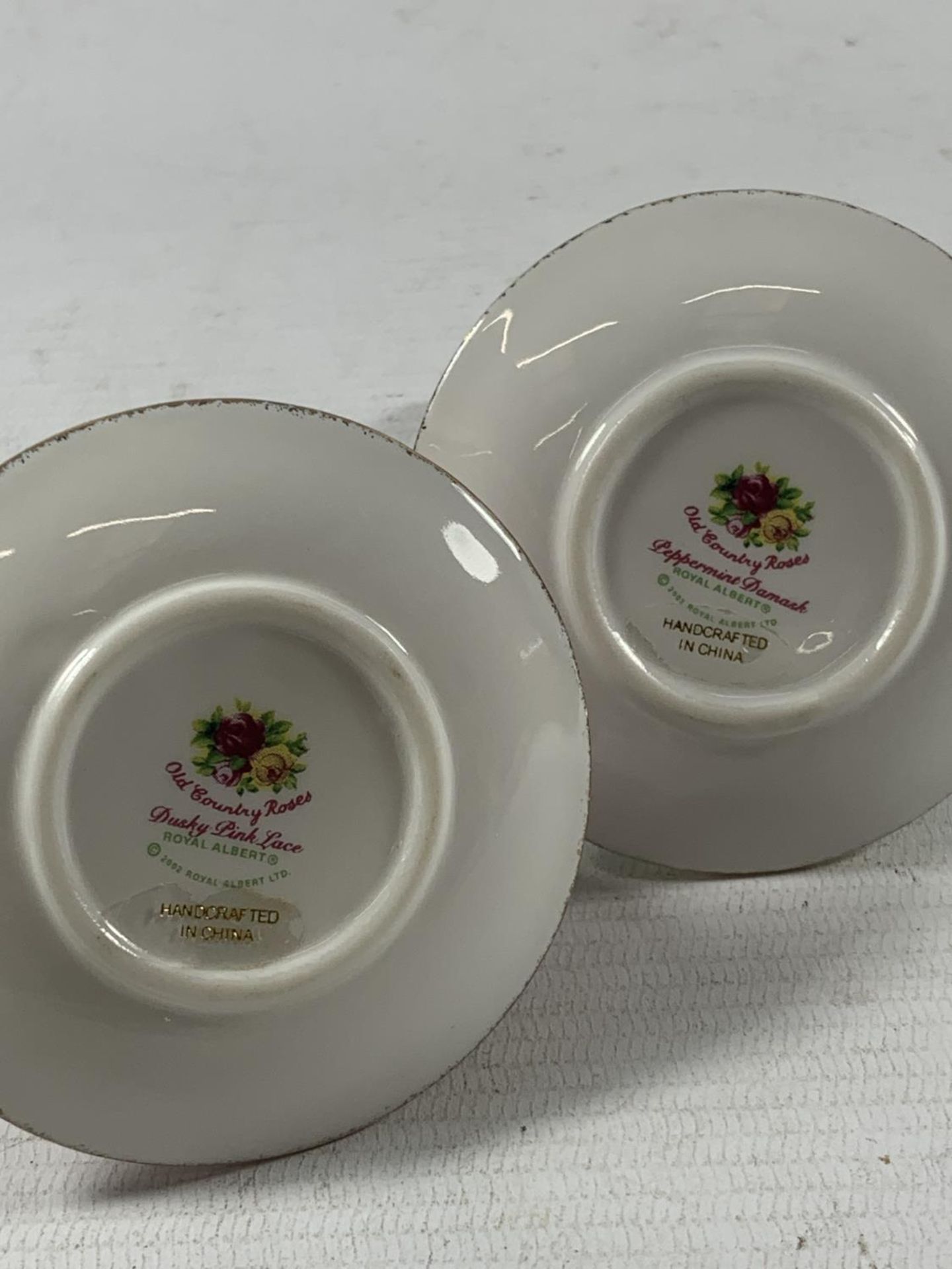 TWO ROYAL ALBERT BOXED MINATURE TEACUP AND SAUCER ORNAMENTS - DUSKY PINK AND PEPPERMINT - Image 5 of 5