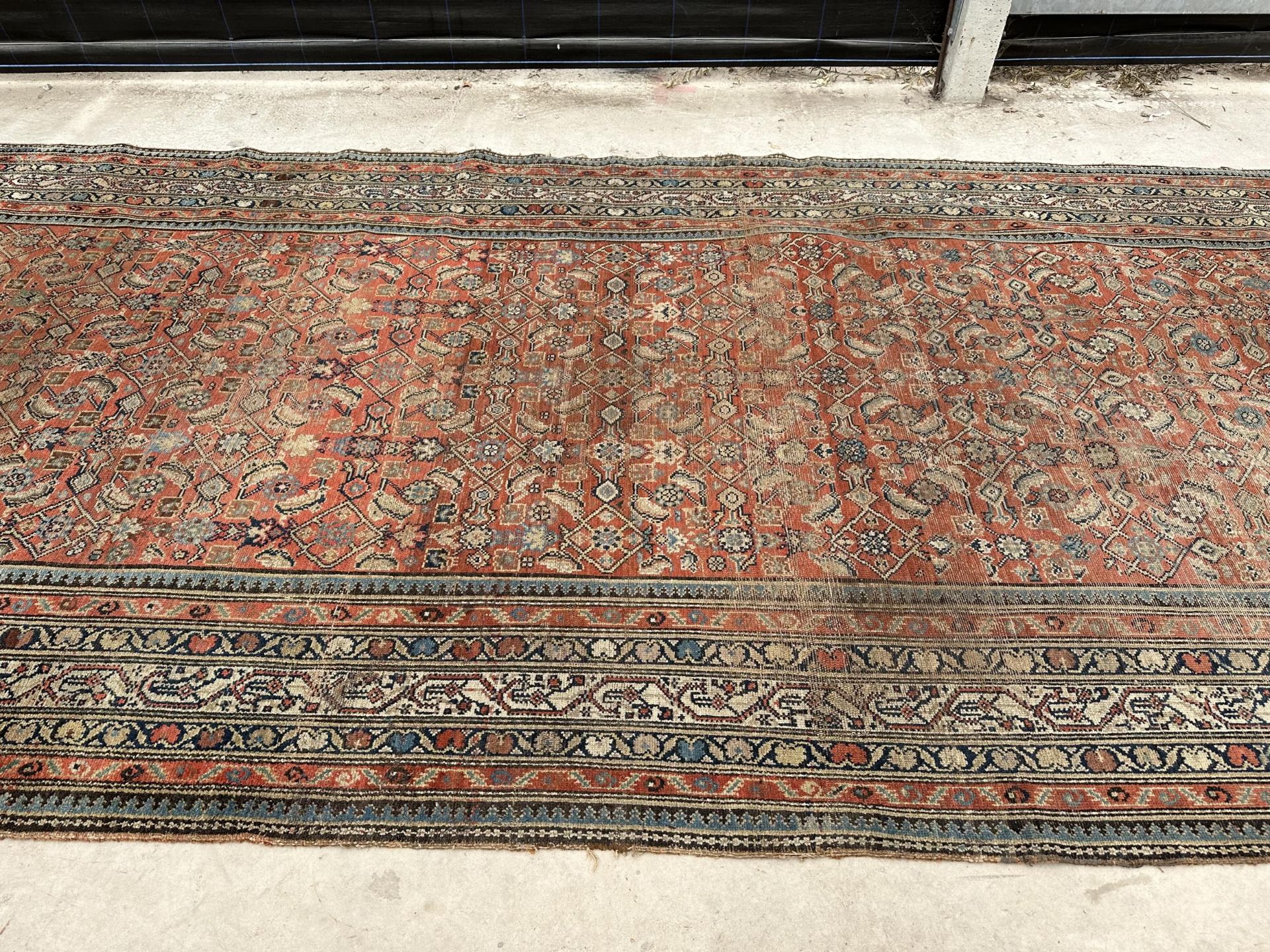 AN ANTIQUE, BELIEVED PERSIAN RUG 211 CM X 189 CM - Image 3 of 11