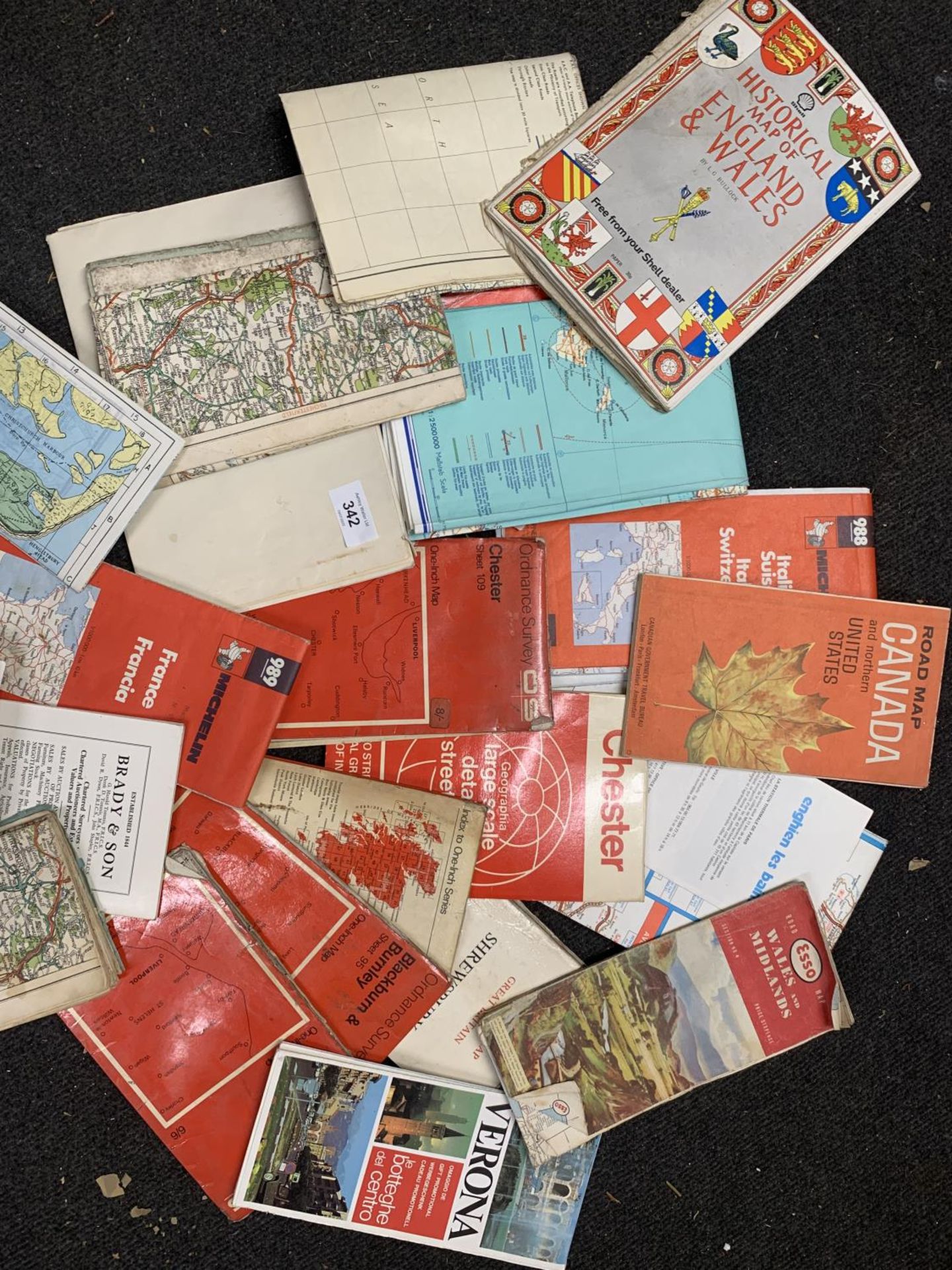 A COLLECTION OF VINTAGE ORDNACE SURVEY AND MICHELIN MAPS, ETC - Image 2 of 3