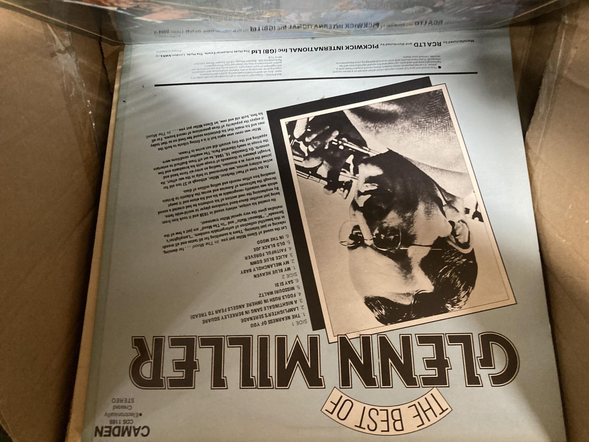 A BOX OF VINTAGE LP RECORDS, GENE PITNEY, NEIL DIAMOND, THE SHADOWS ETC - Image 4 of 5