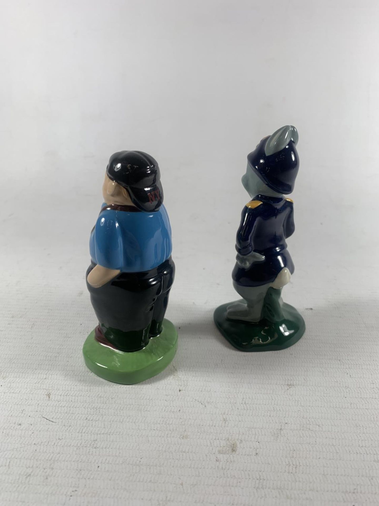 TWO WADE FIGURES TO INCLUDE 1998 BUFFALO FAIR SPECIAL AND ARTHUR HARE - Image 2 of 4