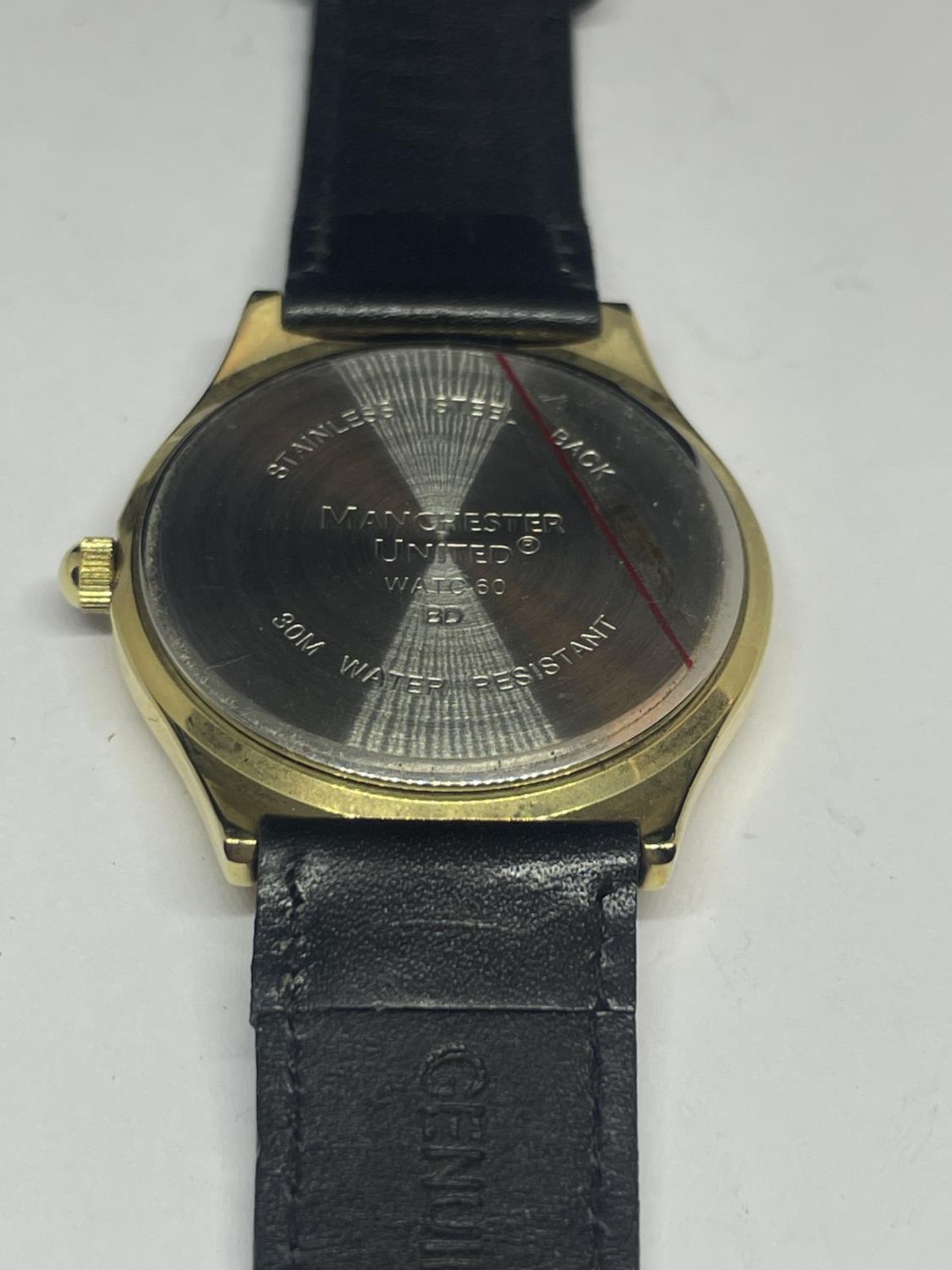 A MANCHESTER UNITED WRIST WATCH SEEN WORKING BUT NO WARRANTY - Image 3 of 3