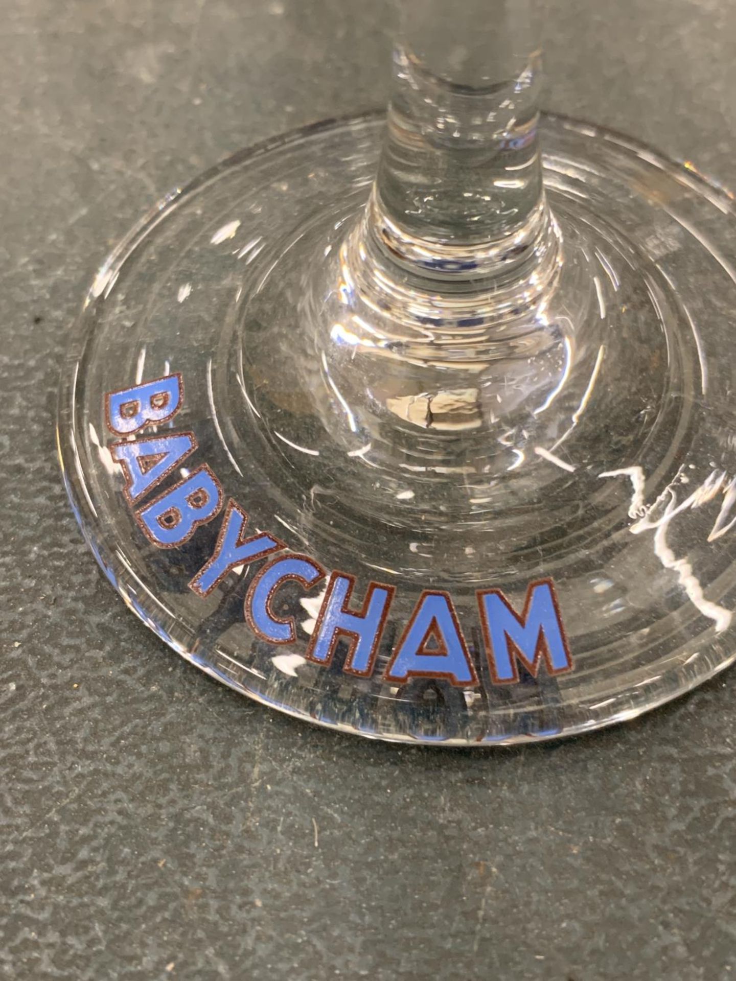 SEVEN VINTAGE BABYCHAM GLASSES - Image 3 of 4