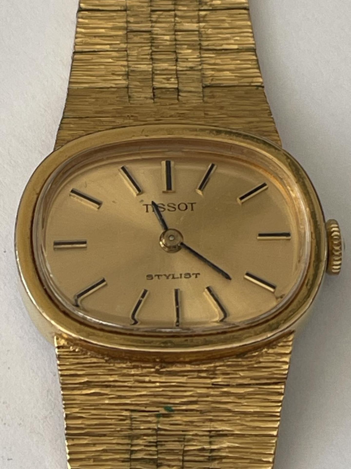 A TISSOT WRISTWATCH WITH YELLOW METAL STRAP SEEN WORKING BUT NO WARRANTY - Image 2 of 3
