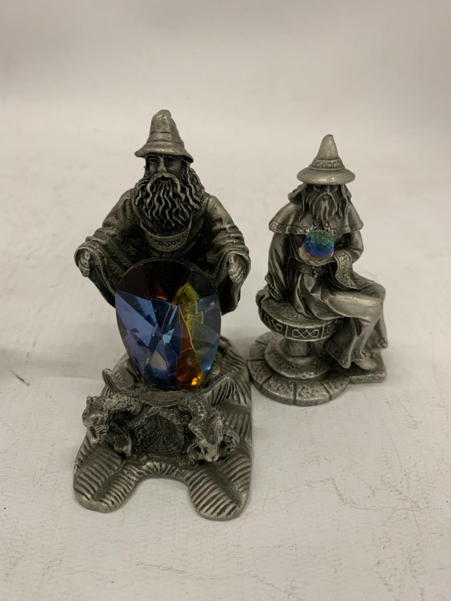 FOUR PEWTER STYLE WIZARDS WITH CRYSTALS - Image 3 of 3