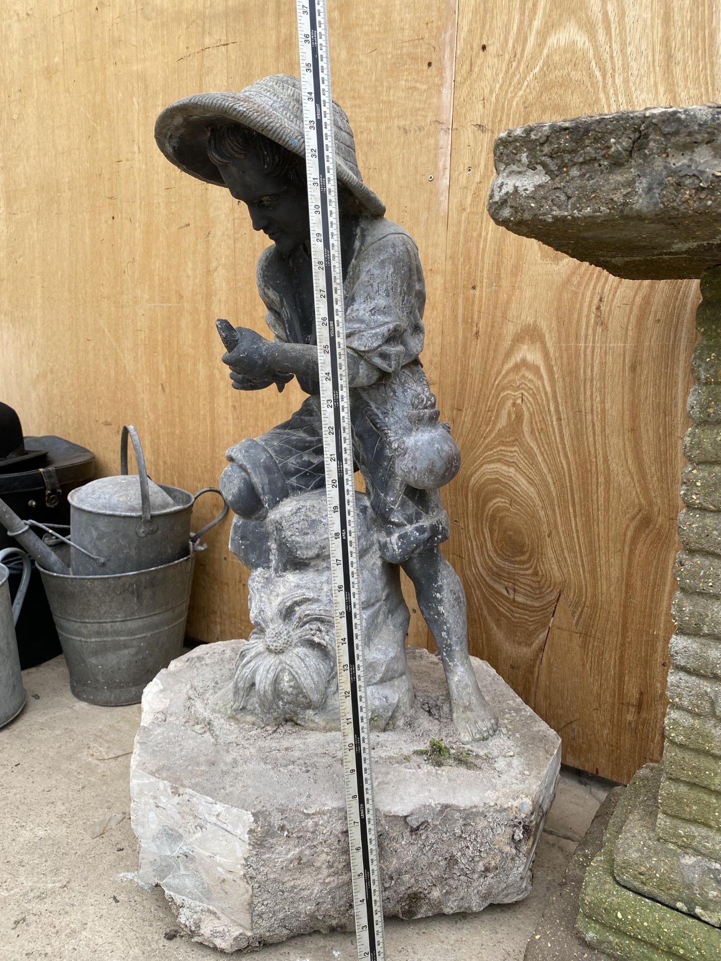 A 19TH CENTURY HEAVY LEAD STATUE OF A BOY FISHING ON A CONCERETE BASE (H:90CM) - Image 8 of 8