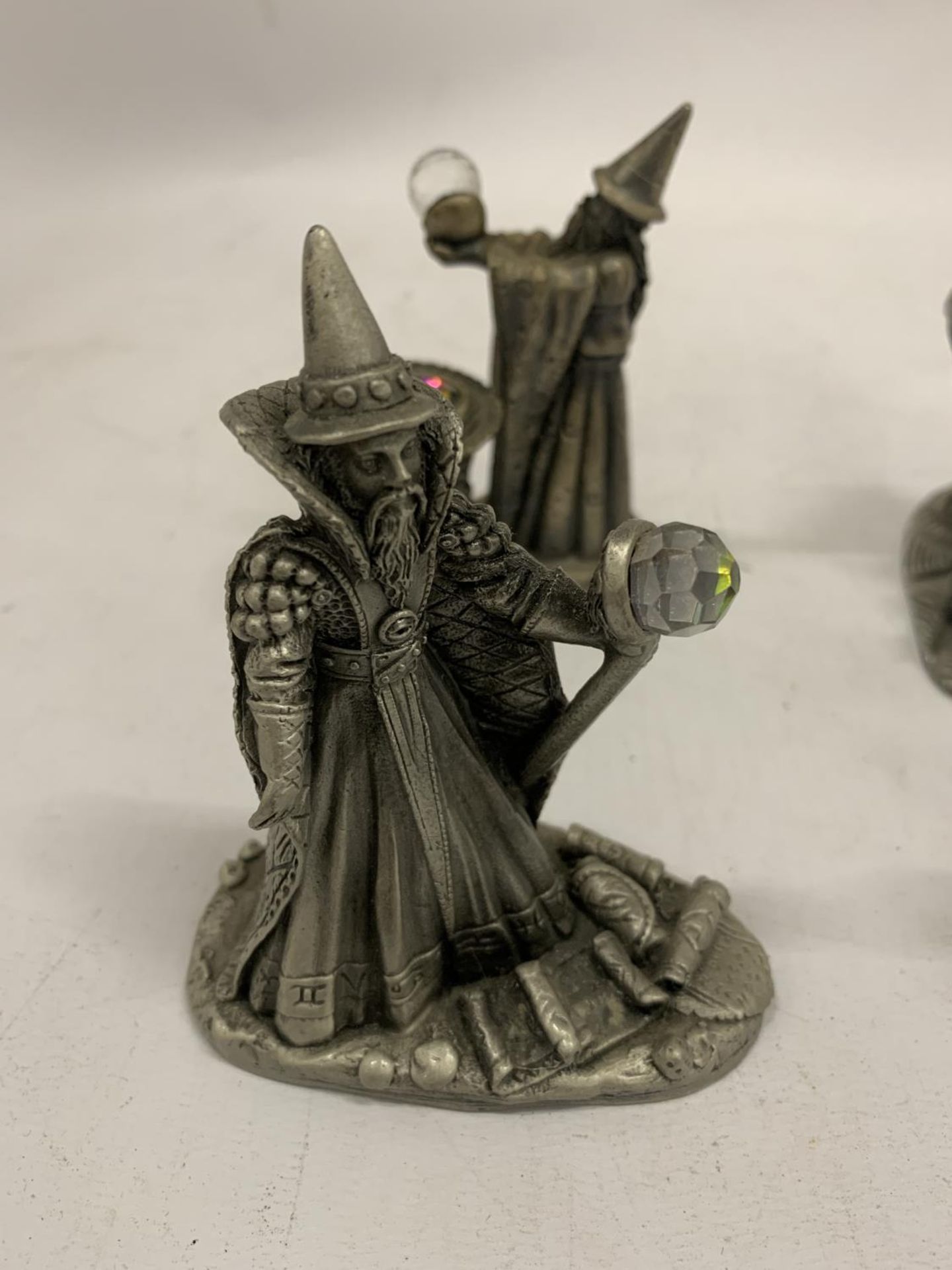 FOUR PEWTER STYLE WIZARDS WITH CRYSTALS - Image 2 of 3
