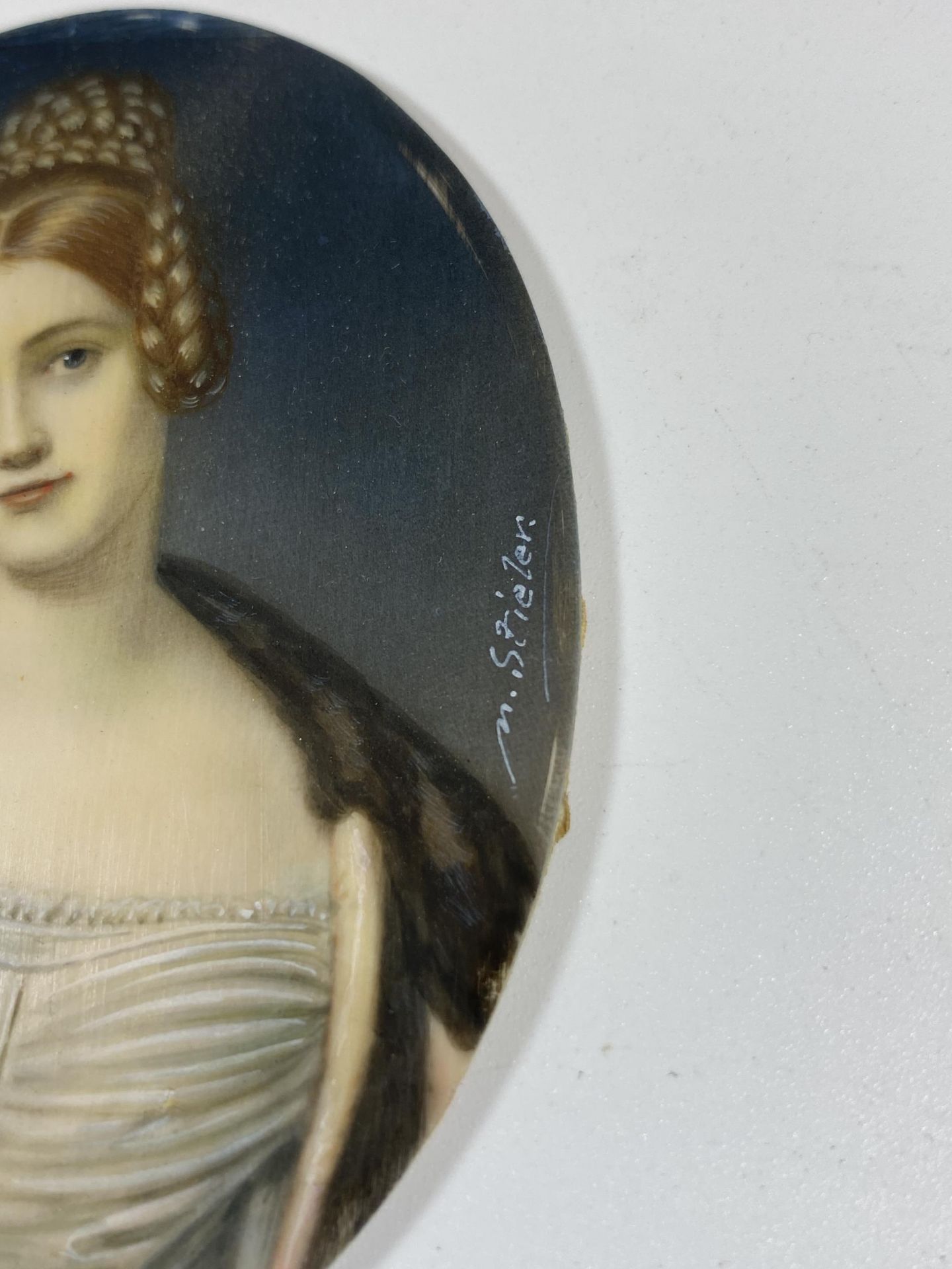 AN EARLY 19TH CENTURY HAND PAINTED PORTRAIT OF A LADY, SIGNED M.STIELER, IN ORNATE BRASS OVAL - Image 8 of 12