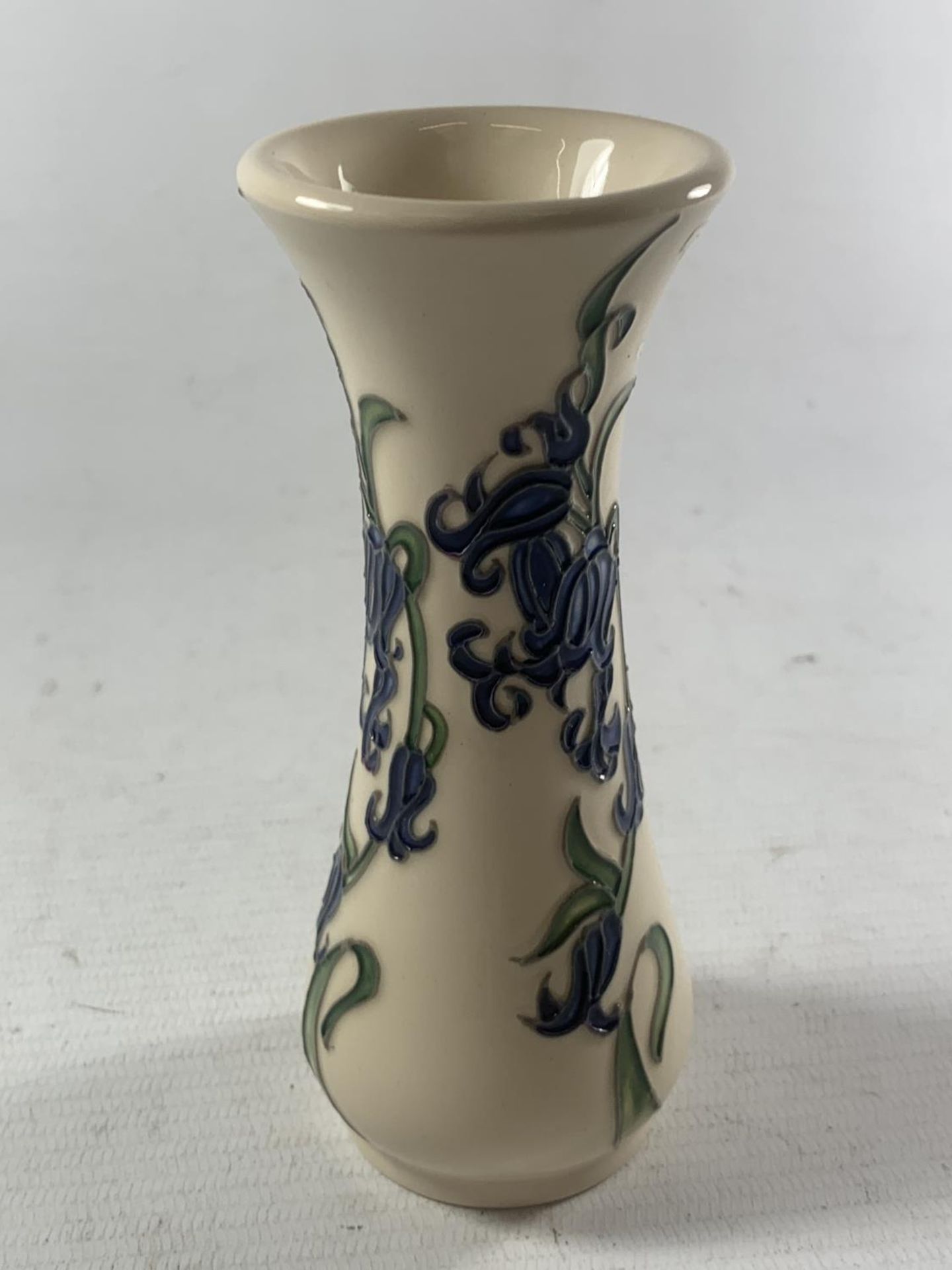 A MOORCROFT BLUEBELL HARMONY VASE HEIGHT 5"