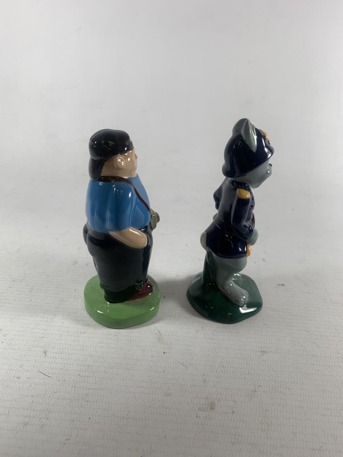 TWO WADE FIGURES TO INCLUDE 1998 BUFFALO FAIR SPECIAL AND ARTHUR HARE - Image 3 of 4