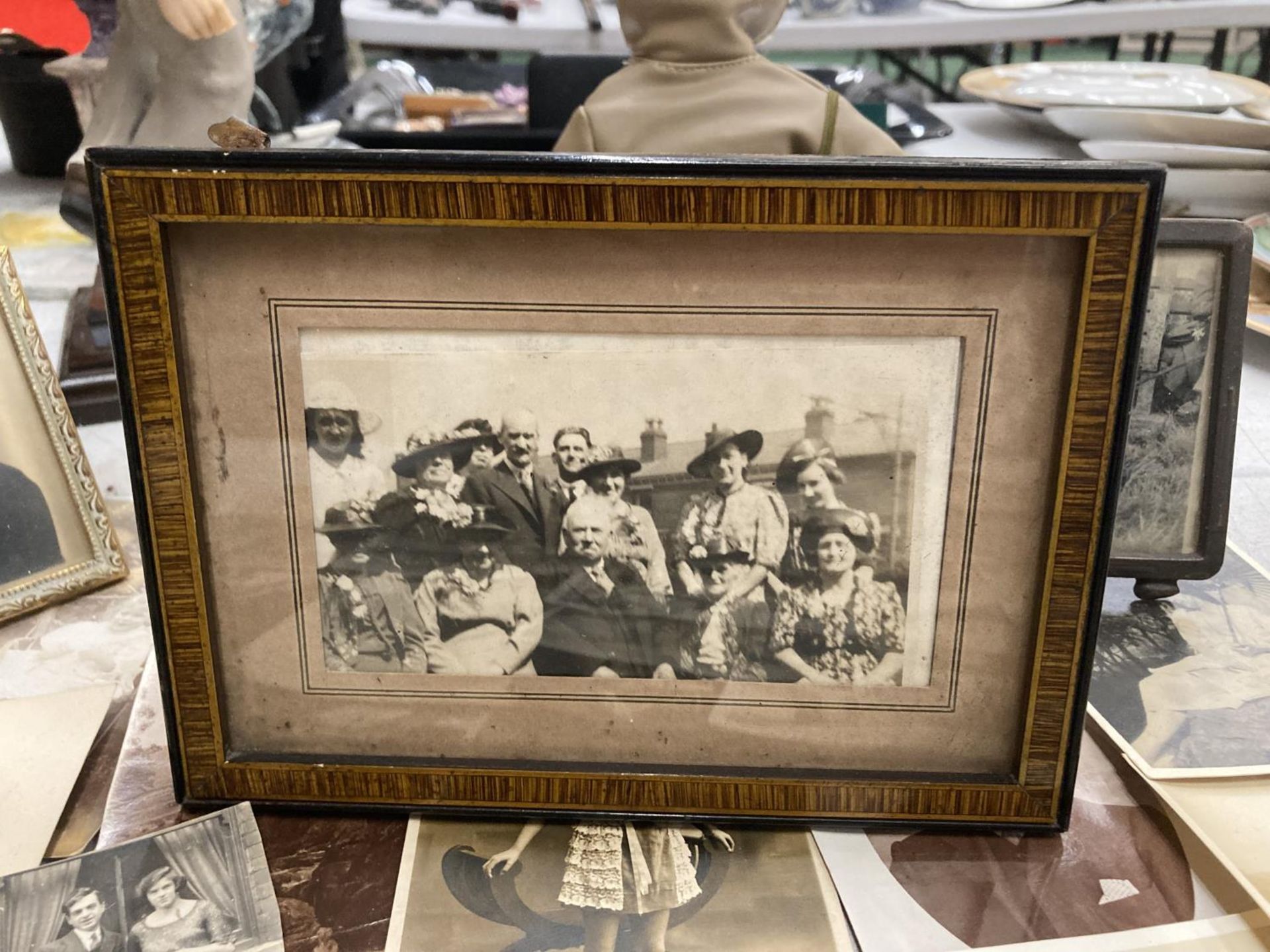 A LARGE COLLECTION OF VINTAGE SEPIA BLACK AND WHITE PHOTOGRAPHS, THREE IN FRAMES - Image 2 of 5