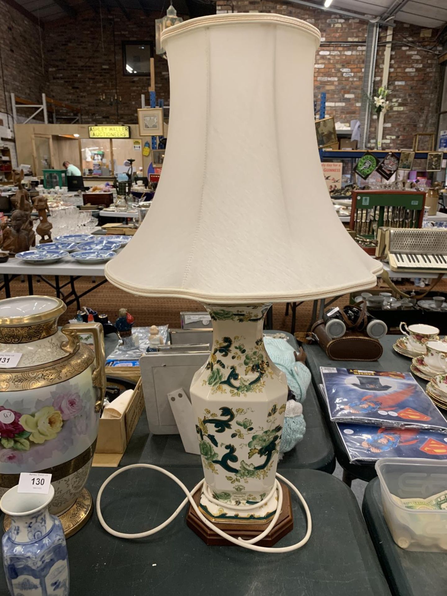 A MASON'S 'GREEN CHARTREUSE' TABLE LAMP WITH SHADE HEIGHT 67CM TO THE TOP OF SHADE