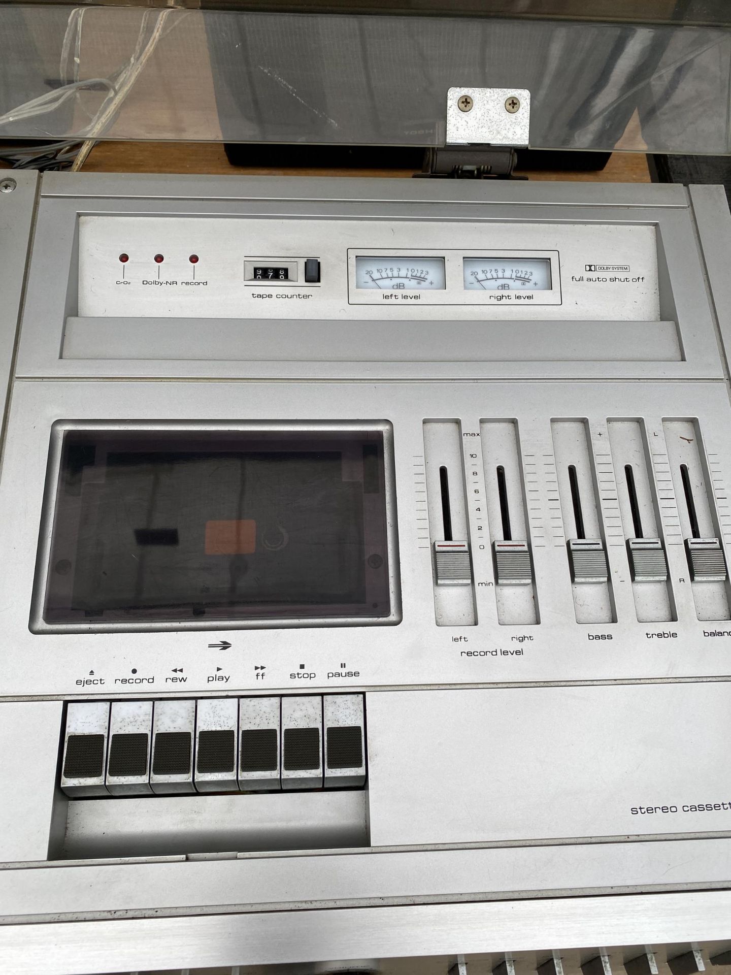 A TOSHIBA SM-3650 STEREO MUSIC CENTRE WITH TWO WOODEN CASED SPEAKERS - Image 4 of 4