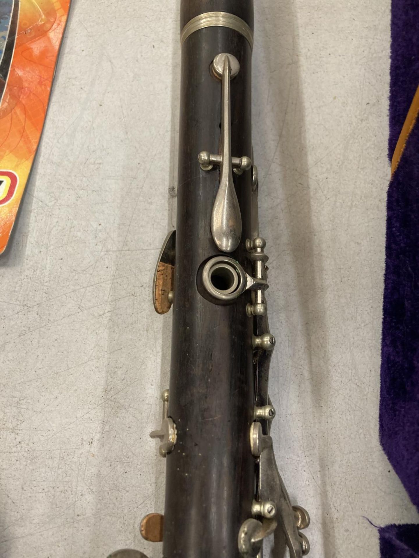 A VINTAGE CLARINET - Image 4 of 4