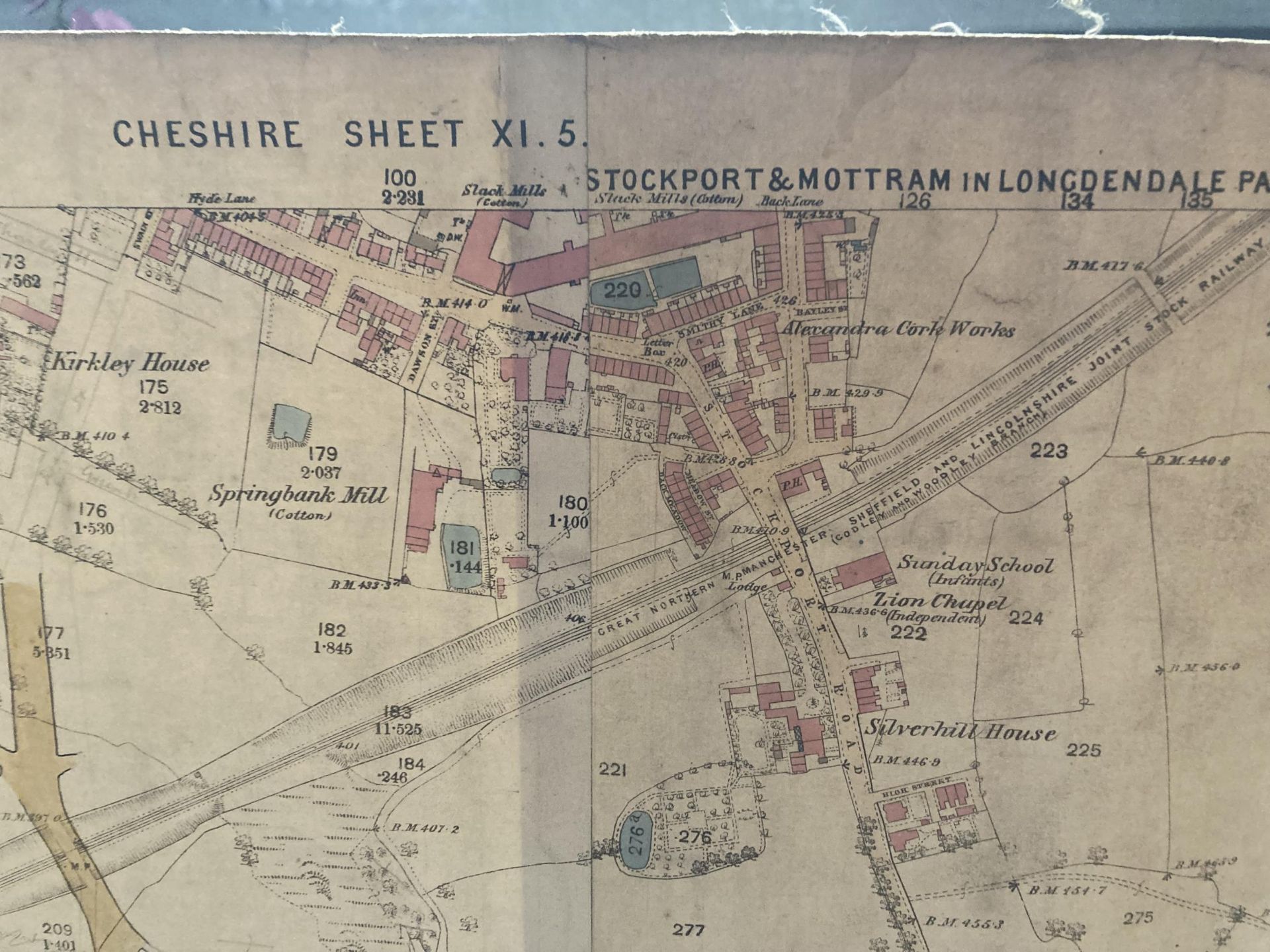 A LARGE OLD MAP OF CHESHIRE EASTERN DIVISION PUBLISHED AT THE ORDNANCE SURVEY OFFICE SOUTHAMPTON - Image 3 of 4