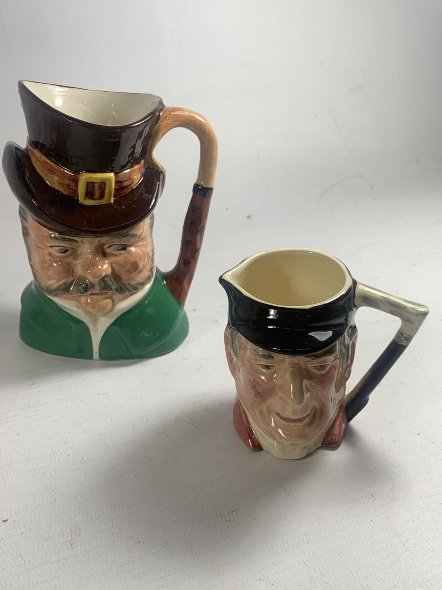 THREE VARIOUS SIZED TOBY JUGS - Image 3 of 5