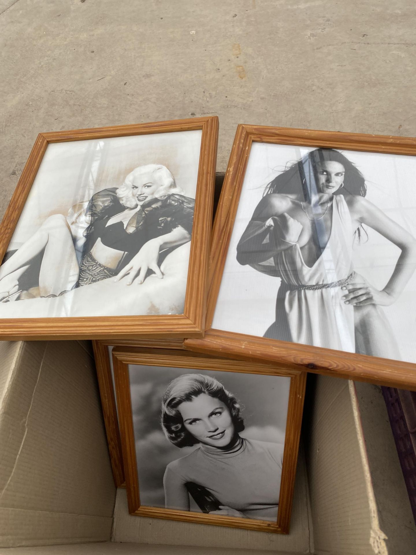 AN ASSORTMENT OF FRAMED PRINTS - Image 5 of 6