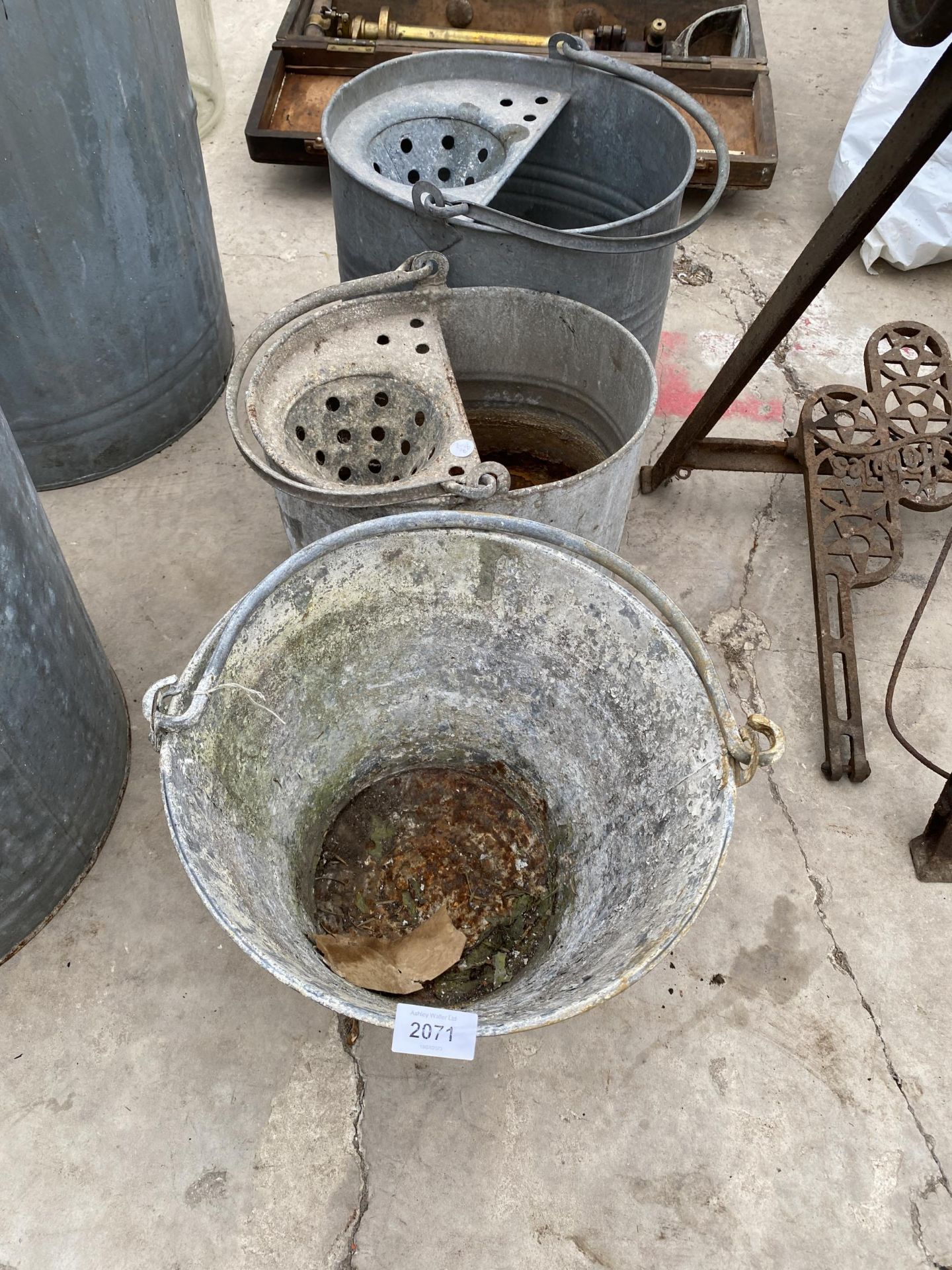 THREE GALVANISED ITEMS TO INCLUDE TWO MOP BUCKETS AND A SINGLE BUCKET