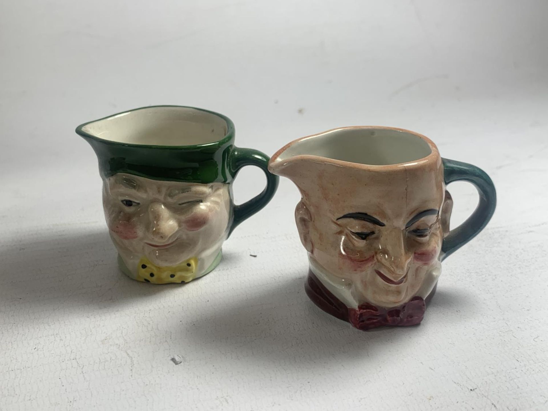 FOUR TOBY JUGS TO INCLUDE TWO ROYAL DOULTON PIED PIPER - Bild 3 aus 5