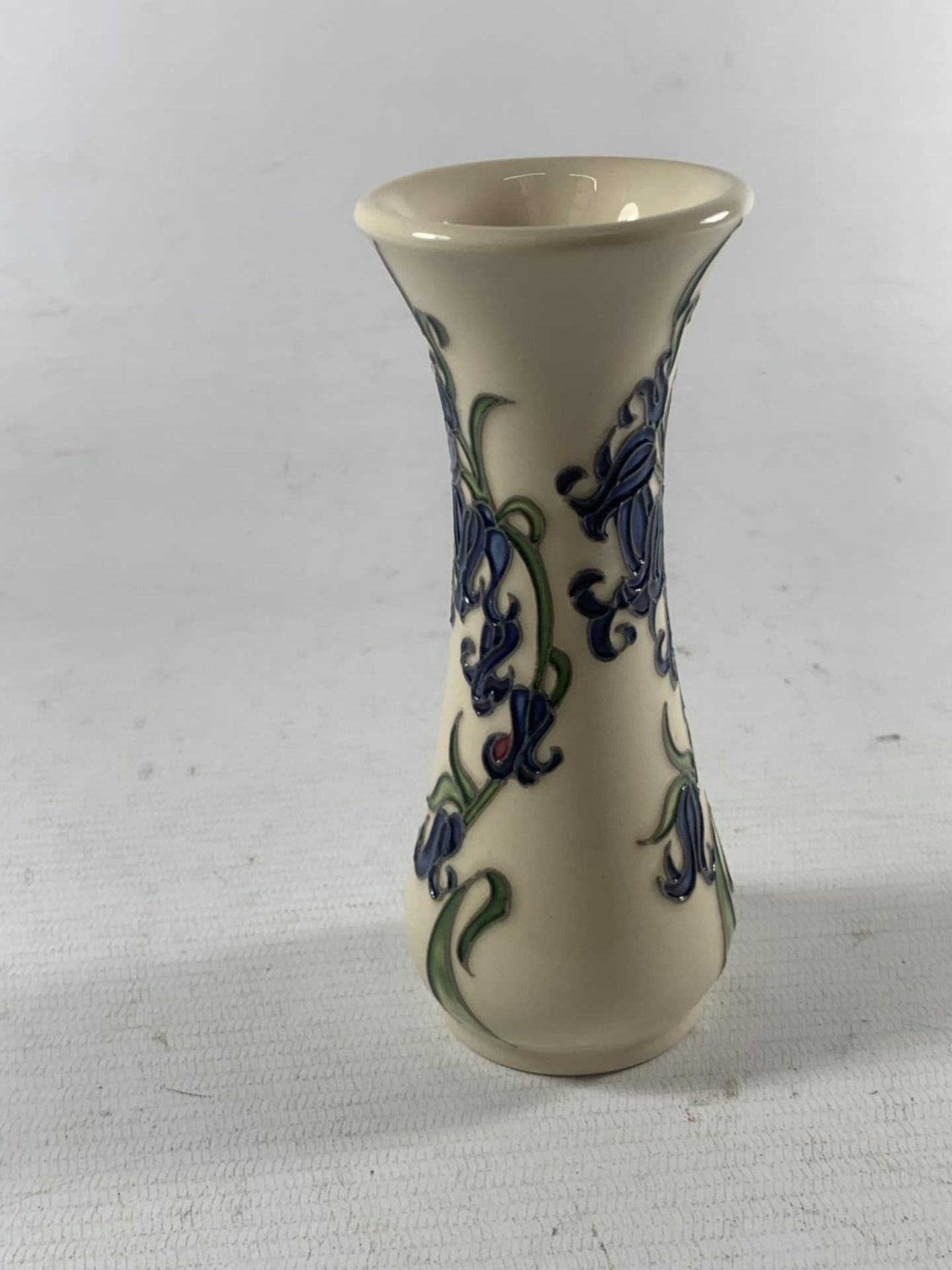 A MOORCROFT BLUEBELL HARMONY VASE HEIGHT 5" - Image 2 of 4