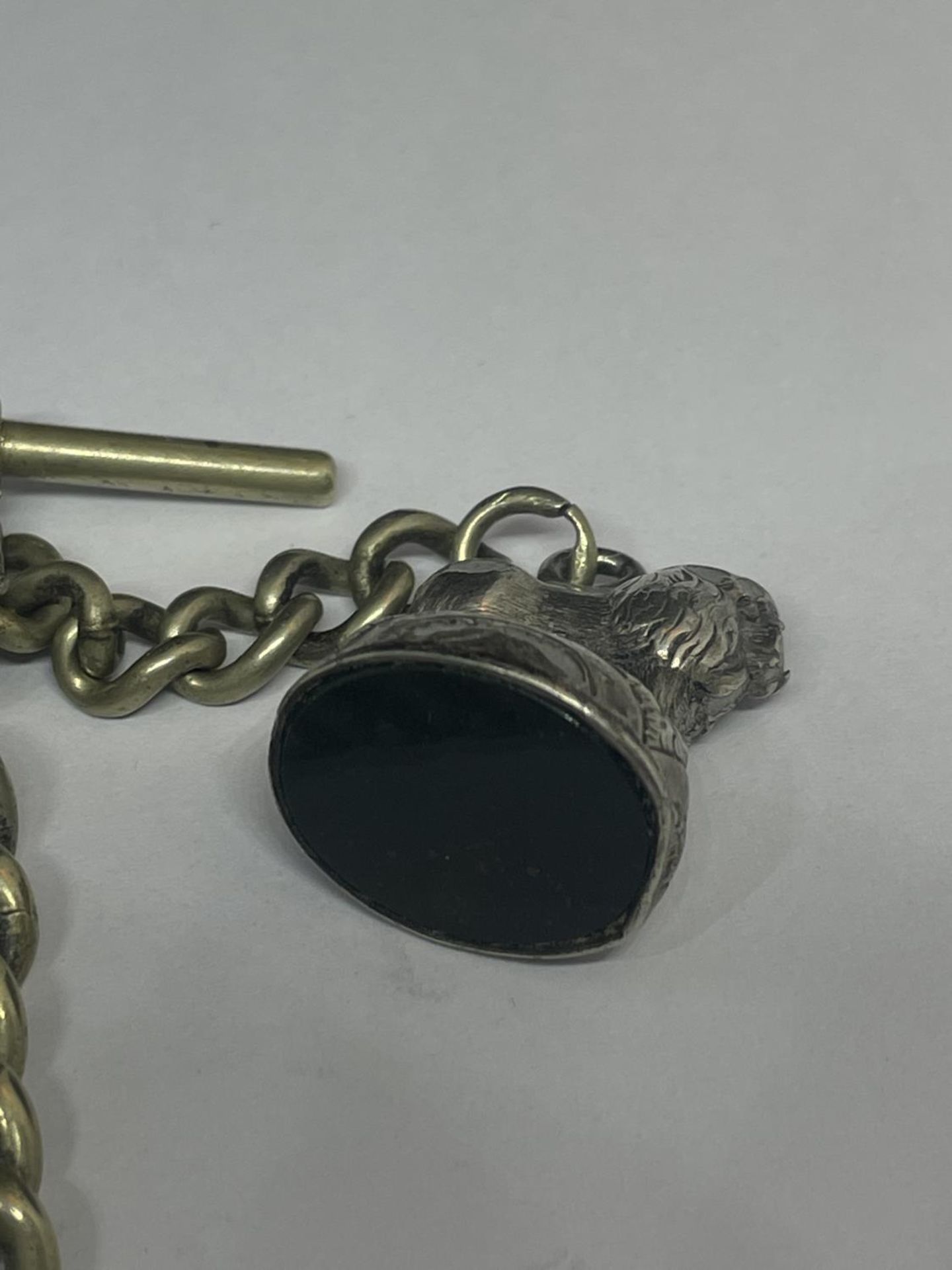 A DOUBLE ALBERT WATCH CHAIN WITH FOB - Image 3 of 4