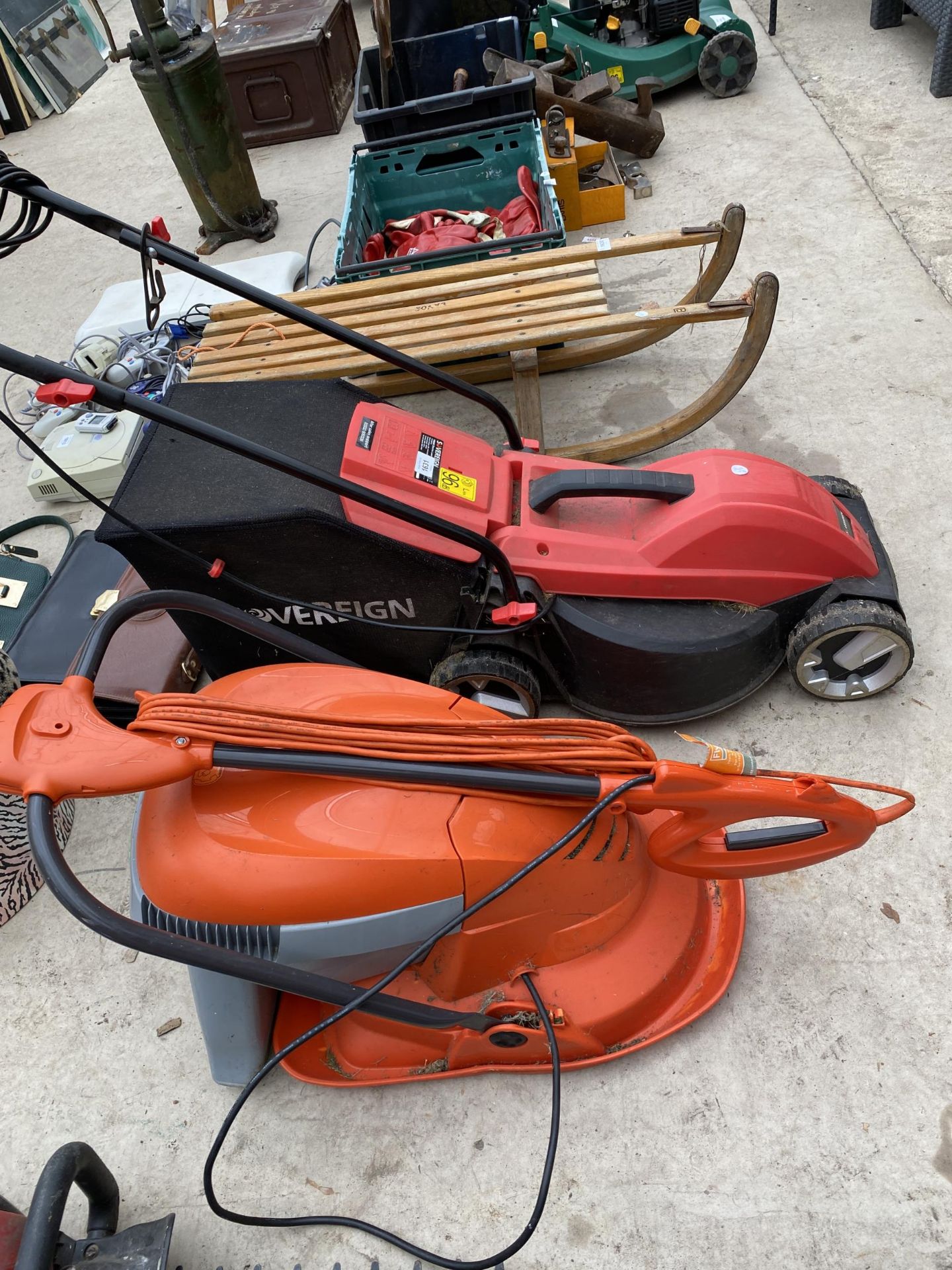 A SOVEREIGN ELECTRIC LAWN MOWER AND AN ELECTRIC FLYMO LAWN MOWER - Image 2 of 2