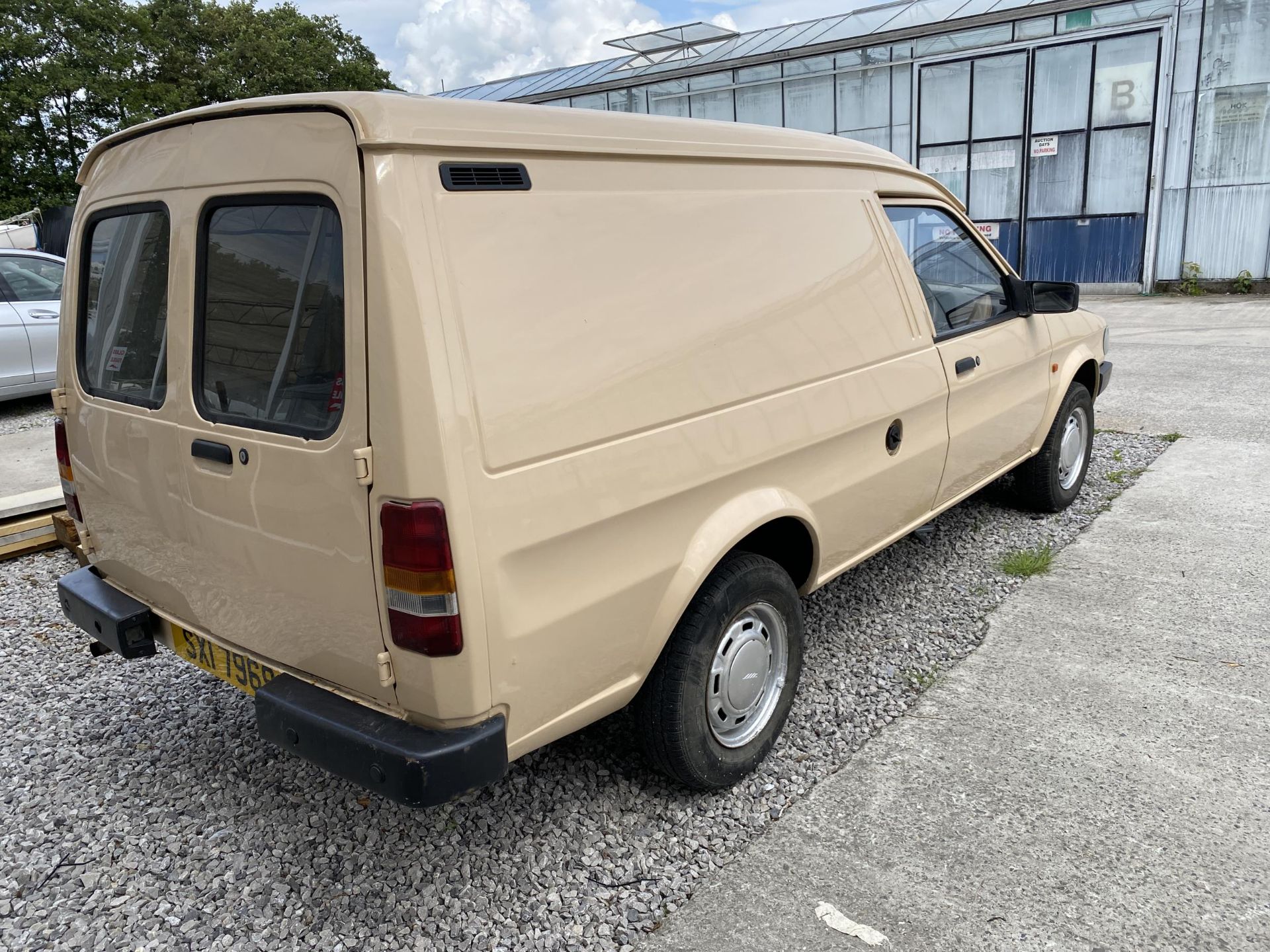 AN AUSTIN MAESTRO VAN, MILEAGE 88427 , REGISTRATION SXI 7969 - Image 5 of 30