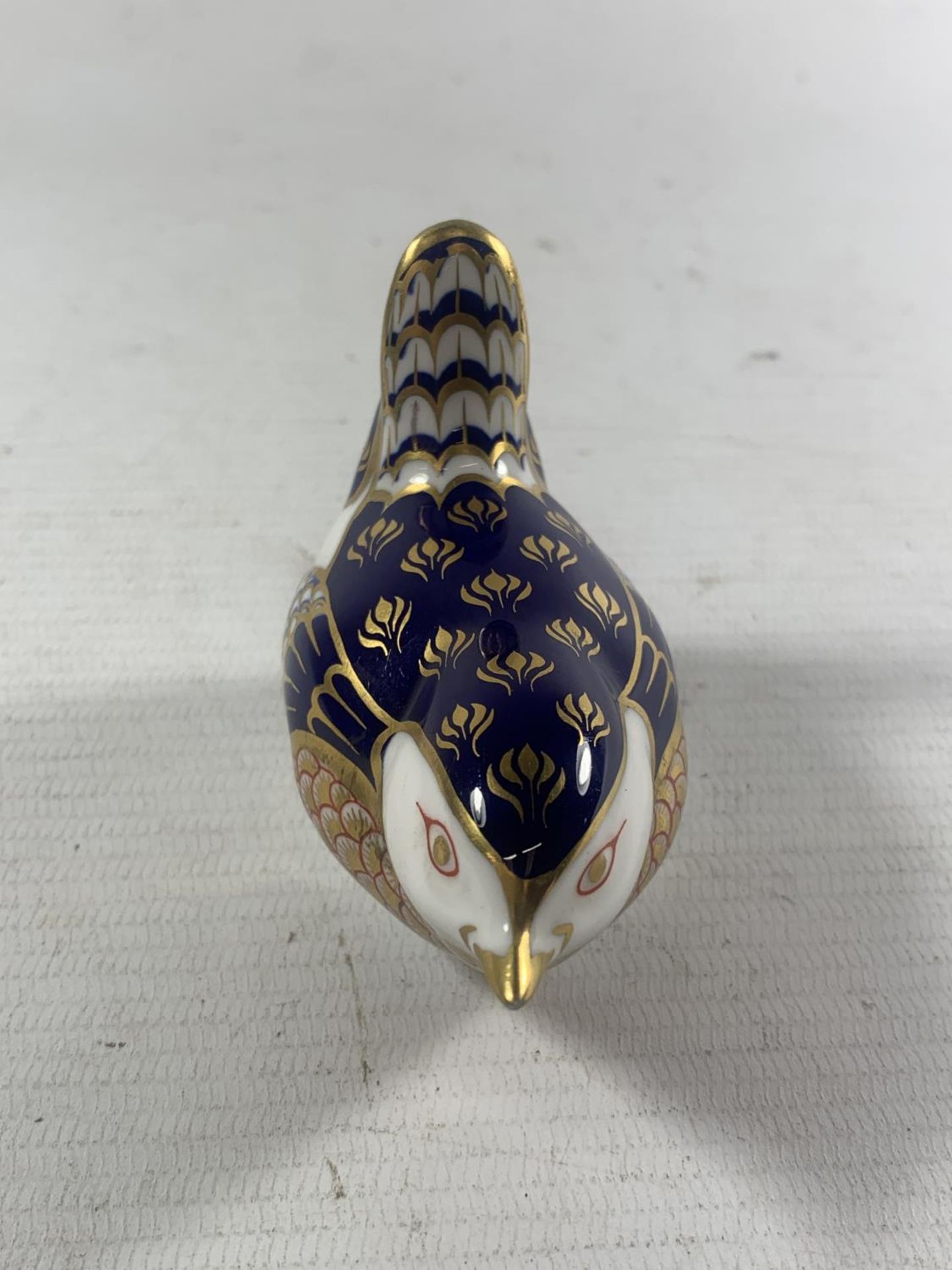 A ROYAL CROWN DERBY WREN (SECOND) - Image 3 of 4