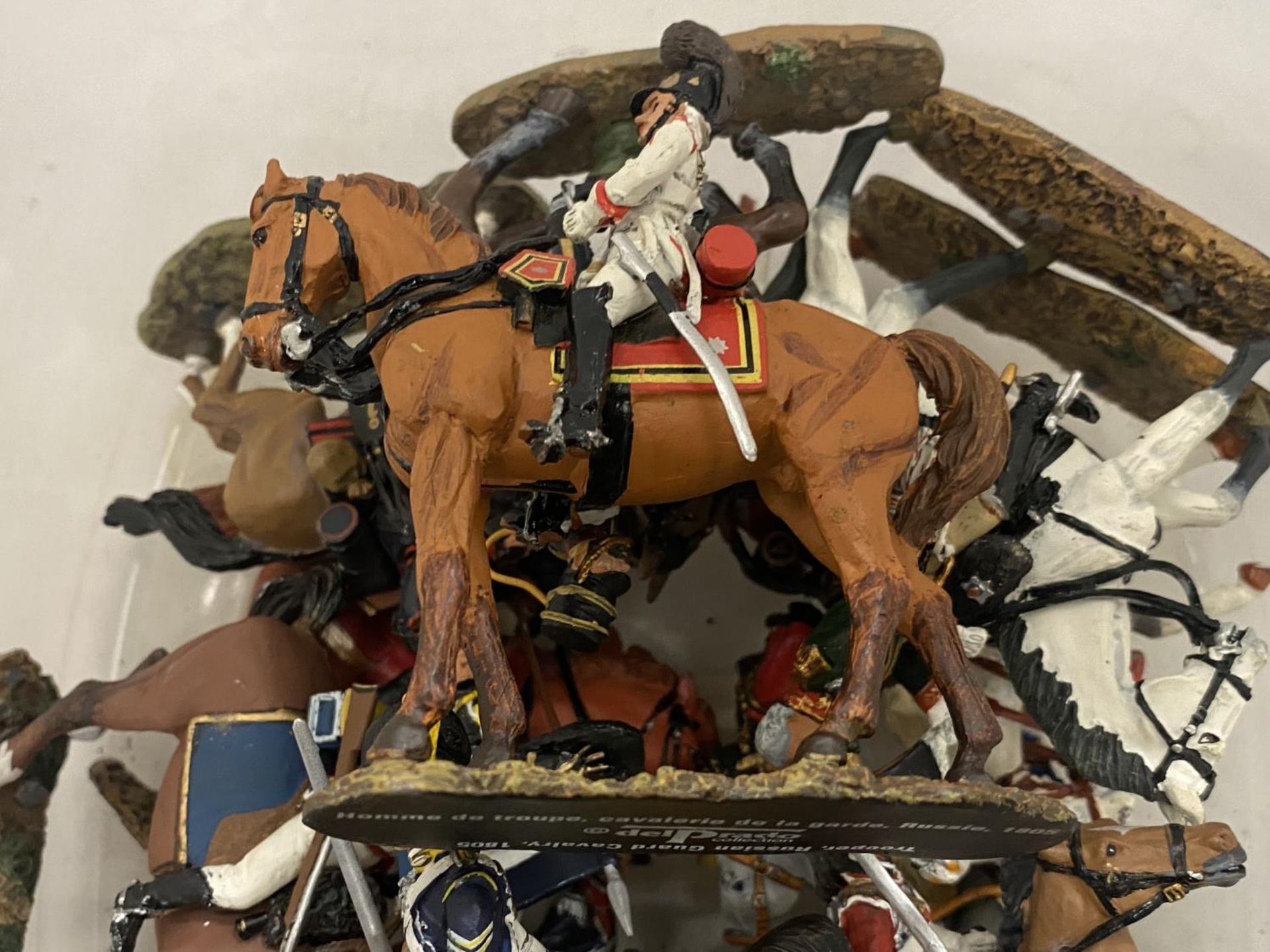 A COLLECTION OF DEL PRADO HORSE SOLDIERS - Bild 2 aus 2