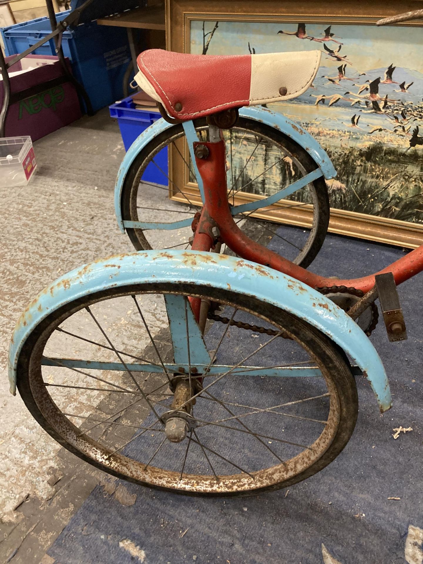 A VINTAGE LION CHILD'S TRICYCLE - Image 3 of 5
