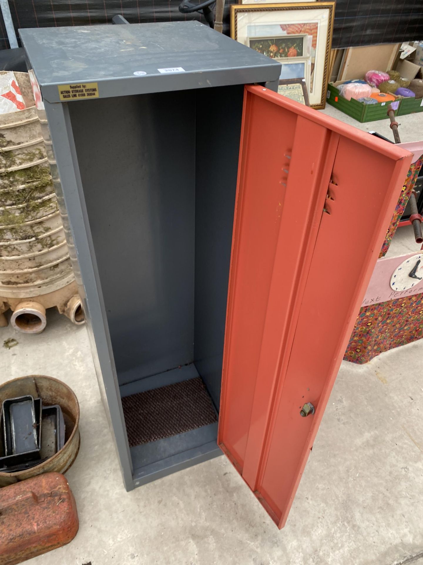 A METAL SINGLE DOOR CABINET WITH KEY - Image 2 of 2